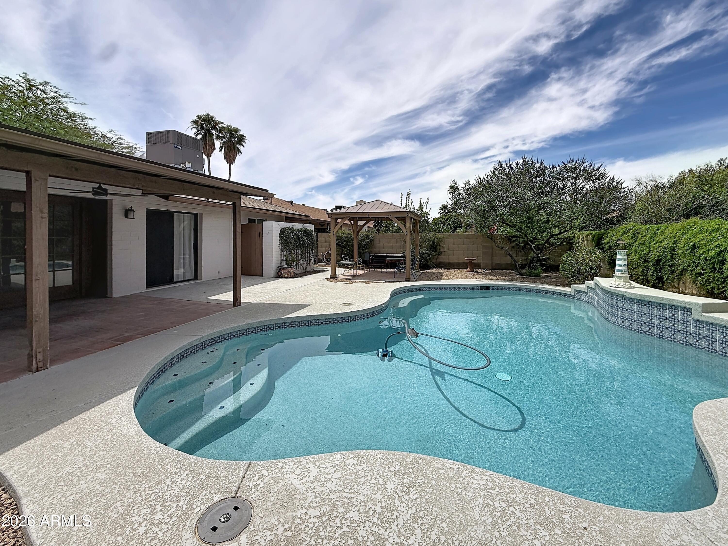 COUNTRY RIDGE - Residential
