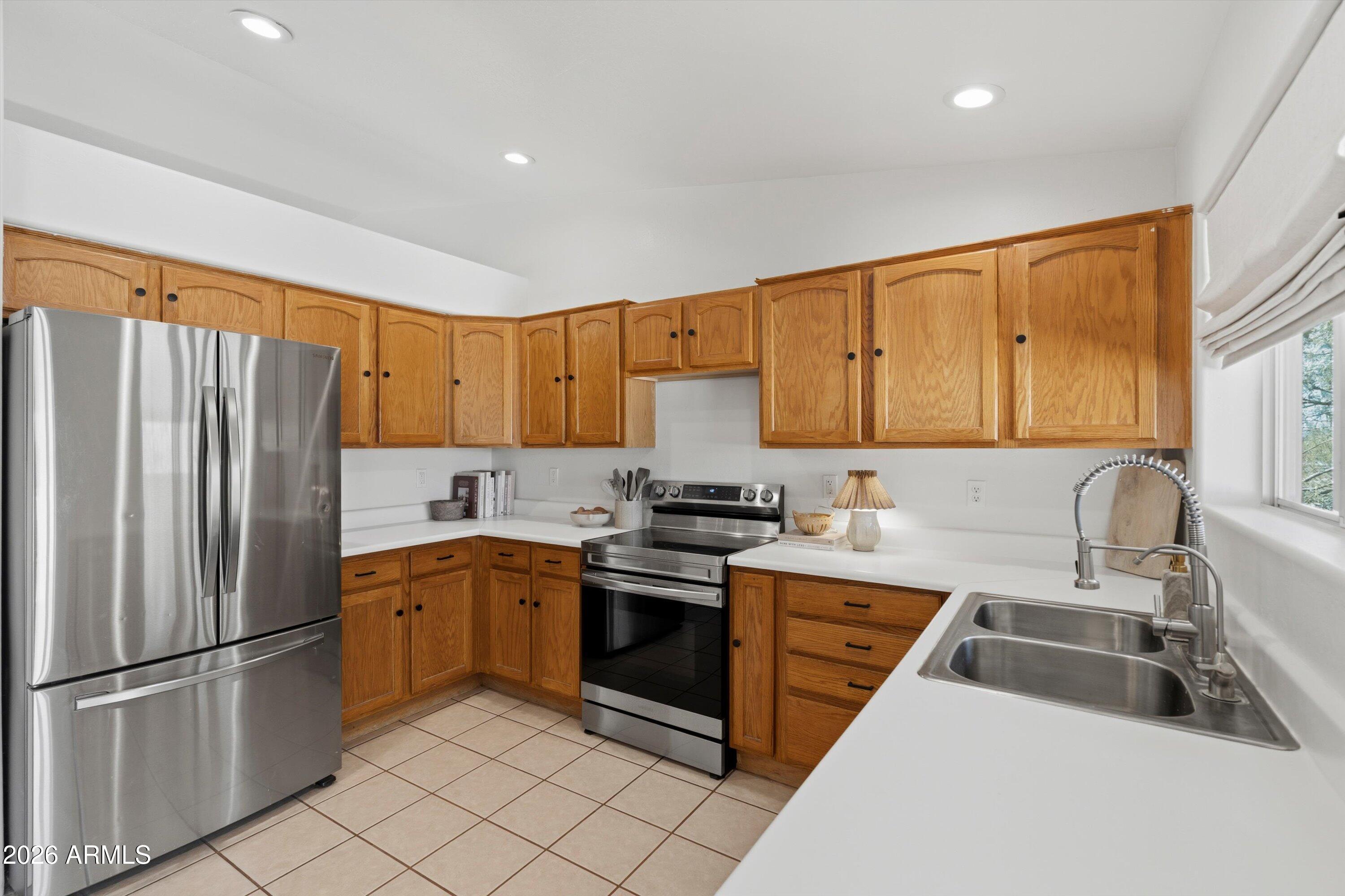 44814 N 10TH Street