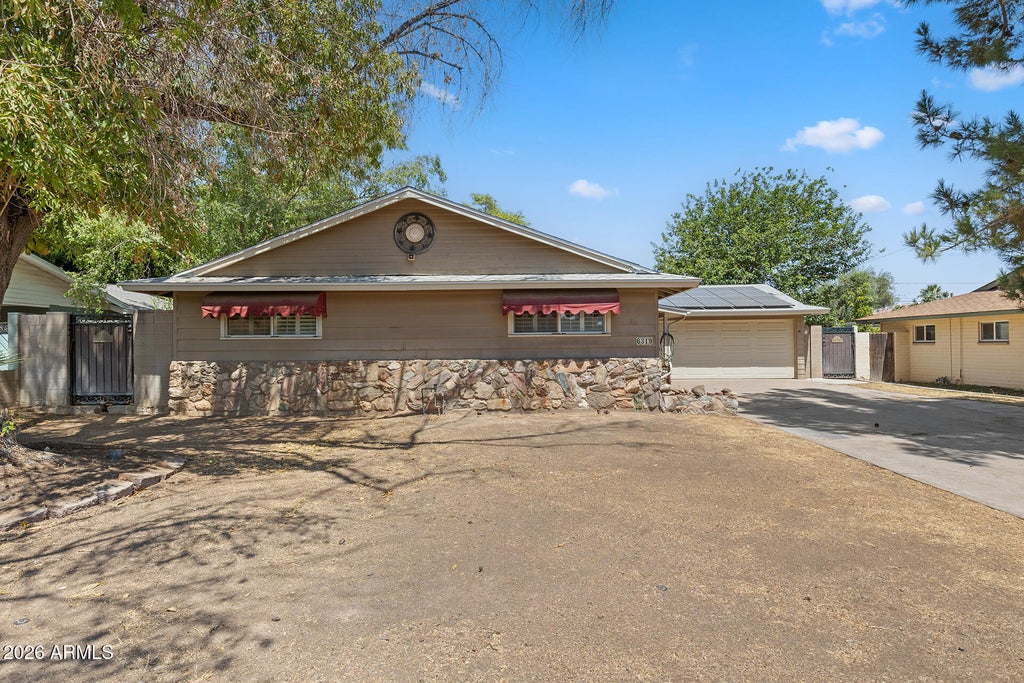 Photo of 6319 N 13th Place, Phoenix, AZ 85014 (MLS # 7043745)