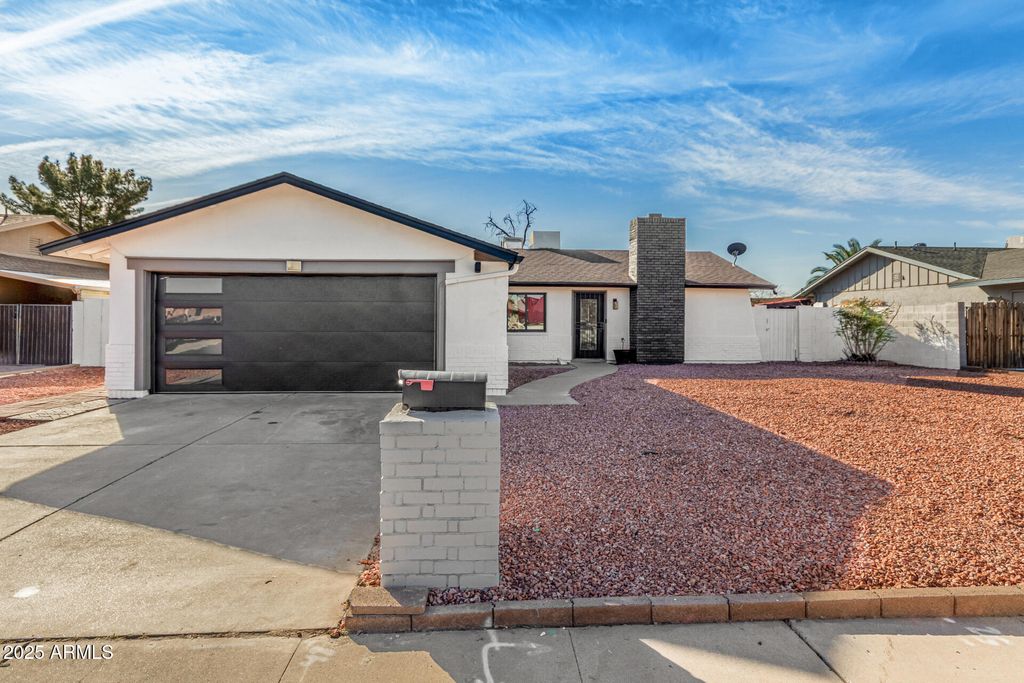 Photo of 5515 W Carol Ann Way, Glendale, AZ 85306 (MLS # 6953495)