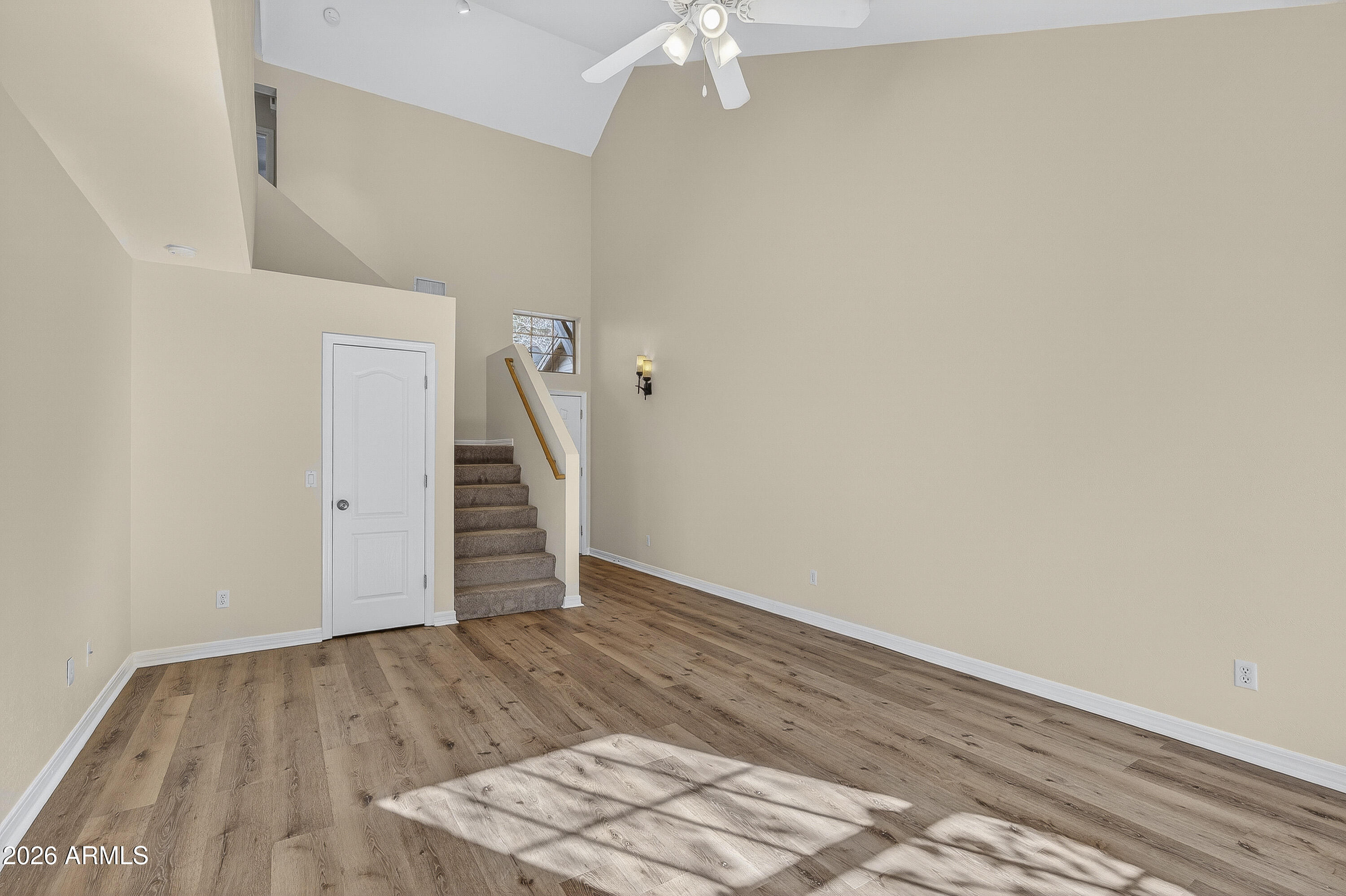 TOWNHOMES AT BOULDER POINTE 2 - Residential