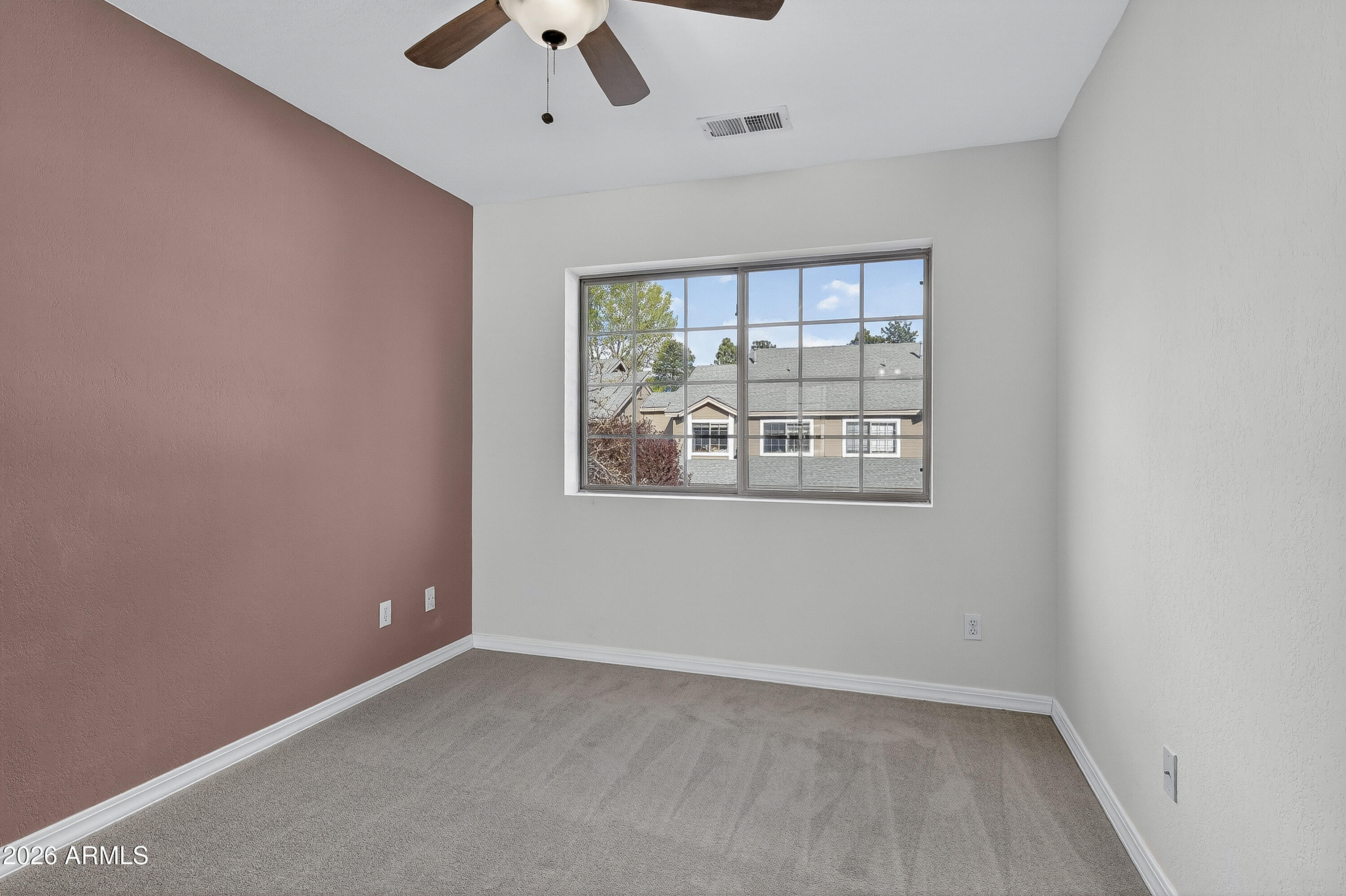 TOWNHOMES AT BOULDER POINTE 2 - Residential