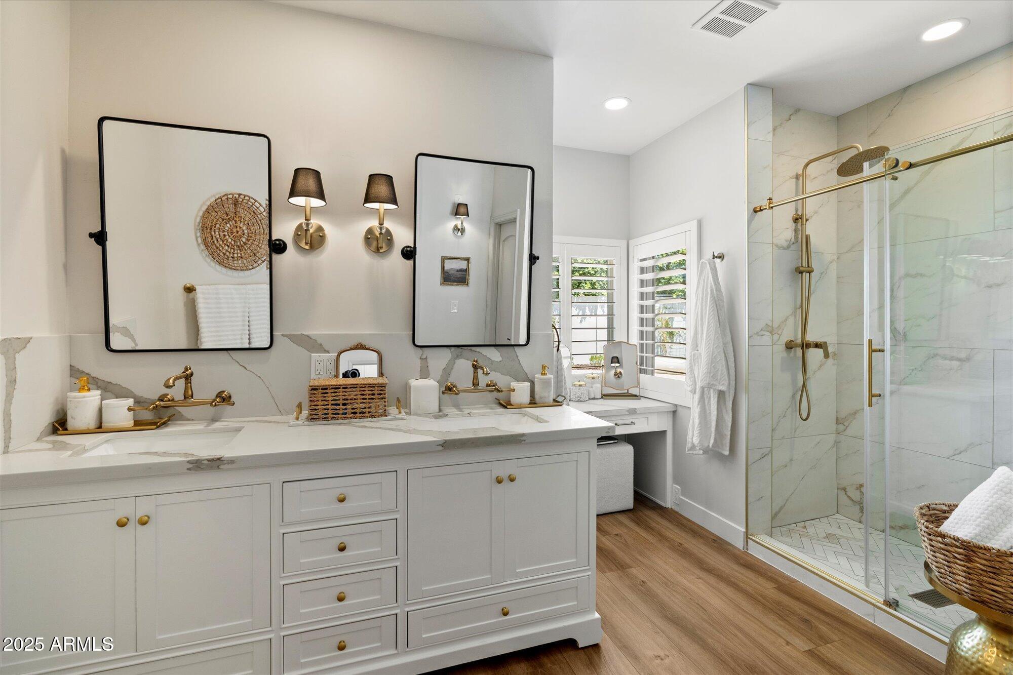 DEL RAY ESTATES - Residential