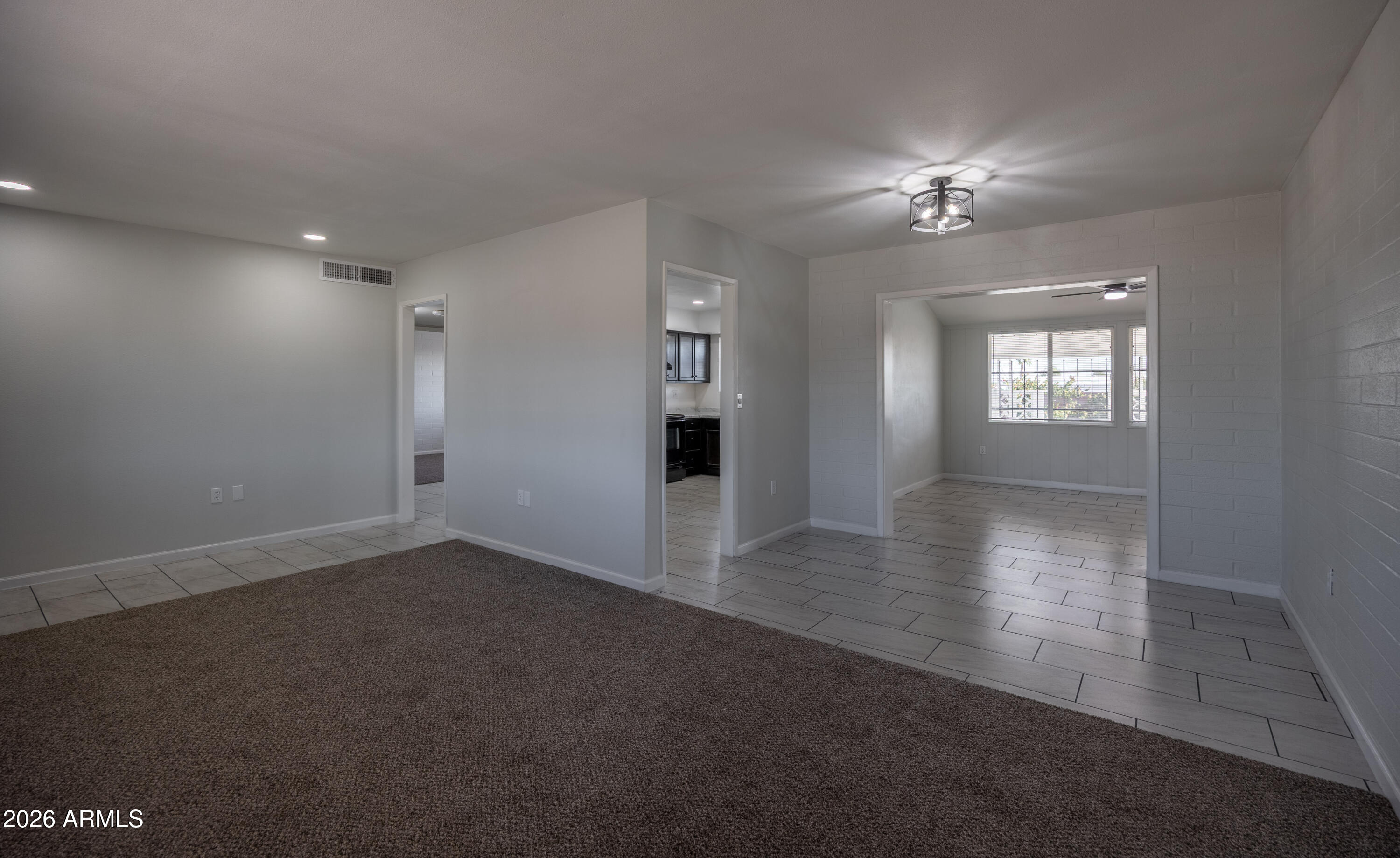 10225 N BALBOA Drive