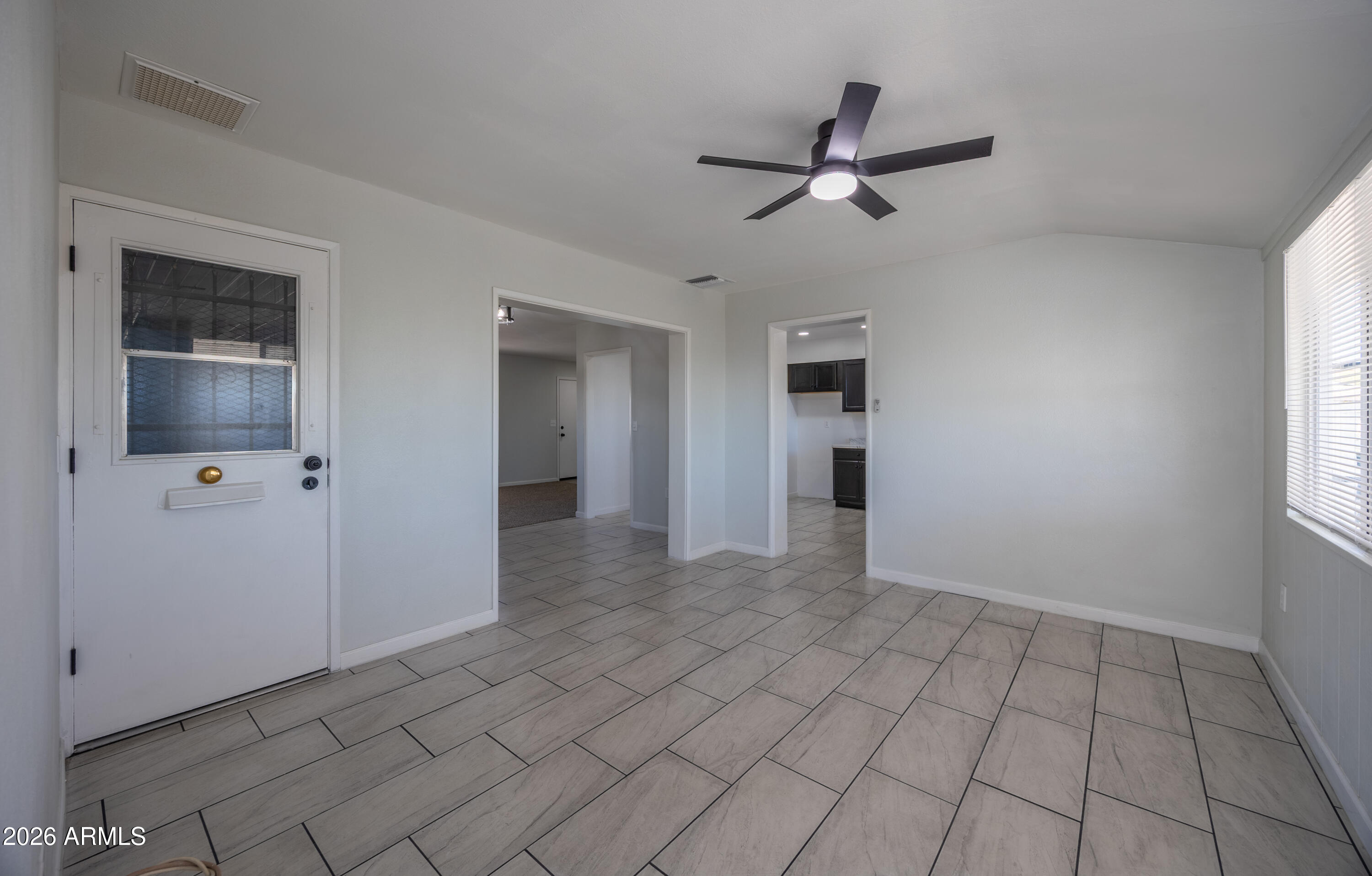 10225 N BALBOA Drive