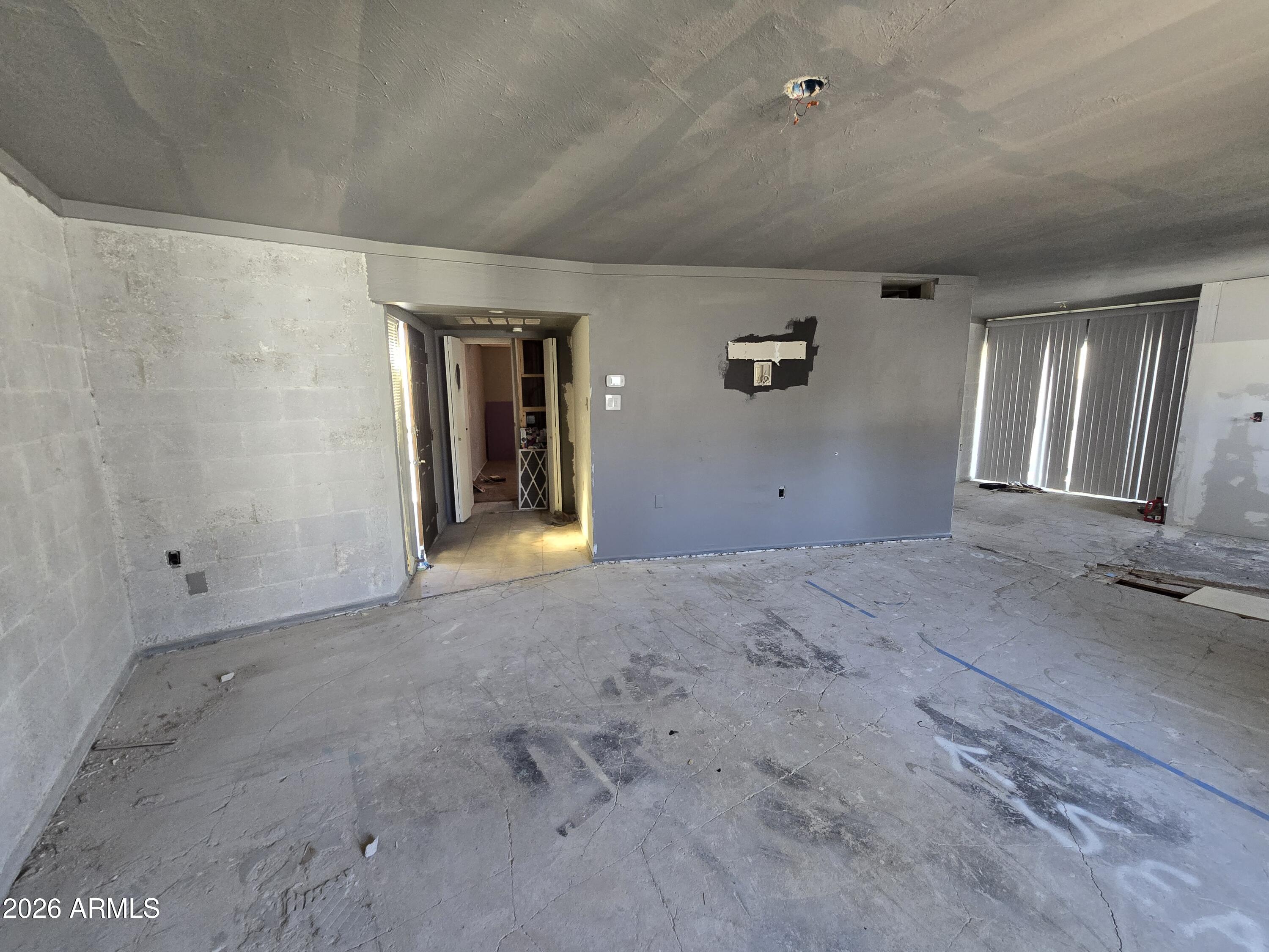 6240 N 16TH Street 48