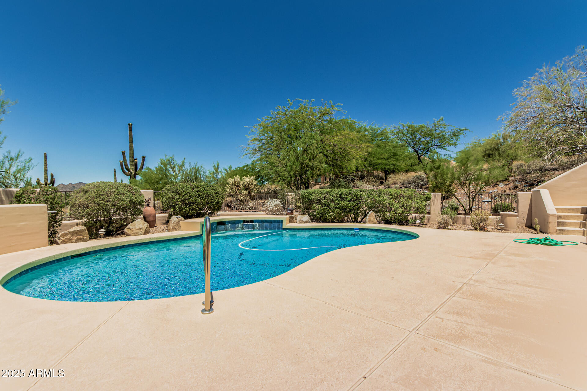 6010 E LANGUID Lane