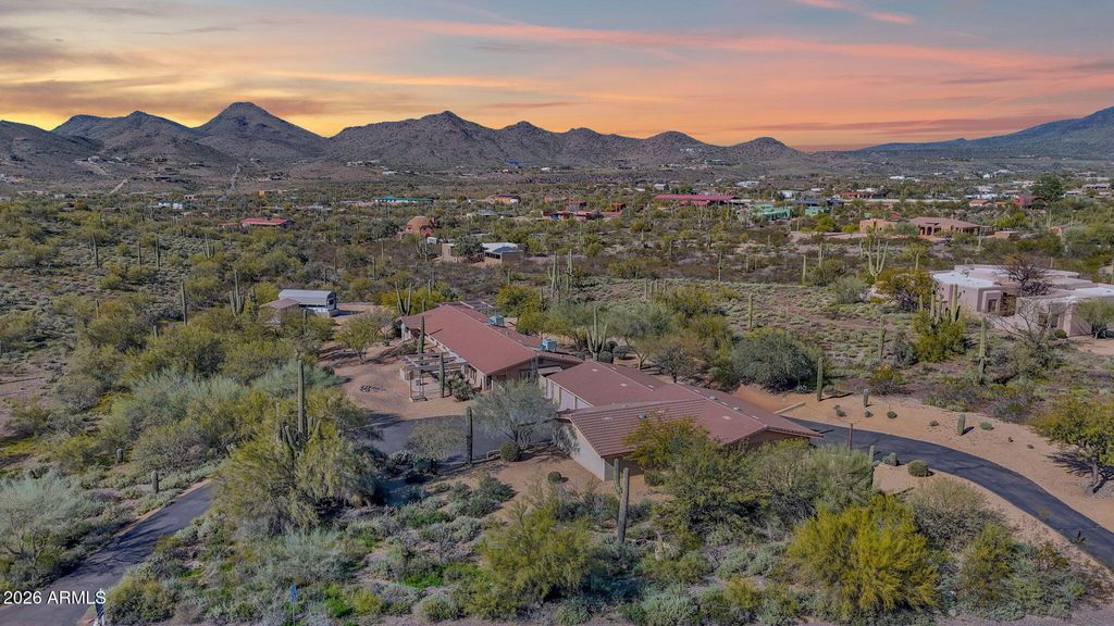 Photo of 39402 N Spur Cross Road, Cave Creek, AZ 85331 (MLS # 6980000)