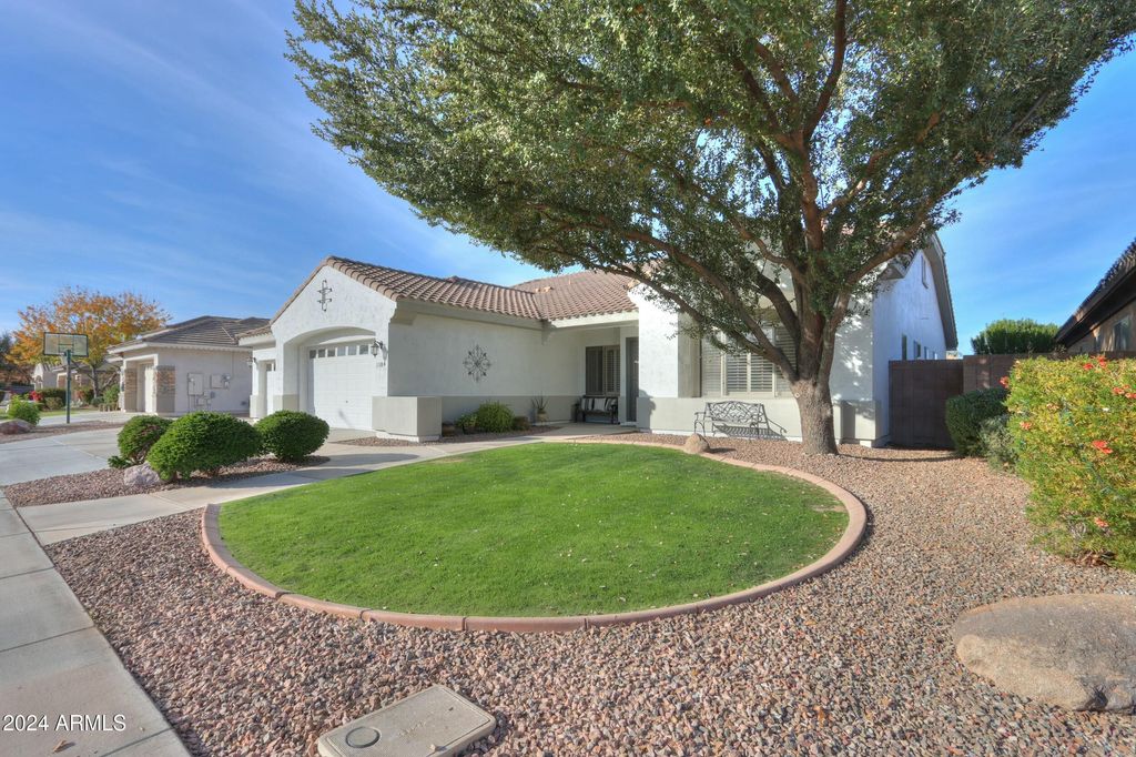 Photo of 1184 E Prescott Place, Chandler, AZ 85249 (MLS # 6912594)