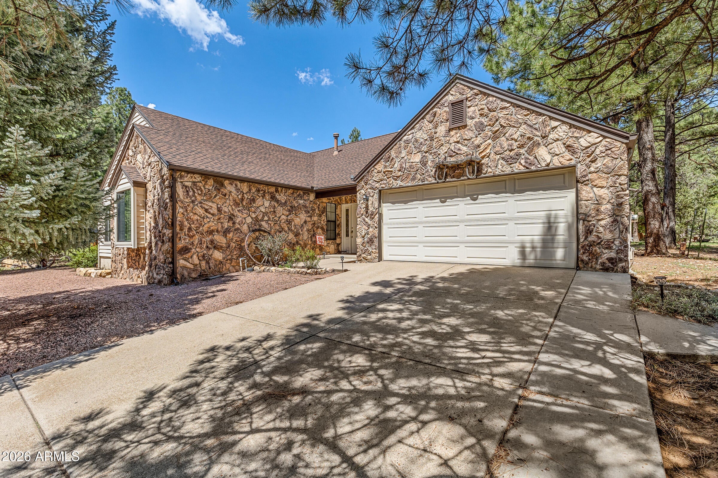 1900 N RAIN TREE Road