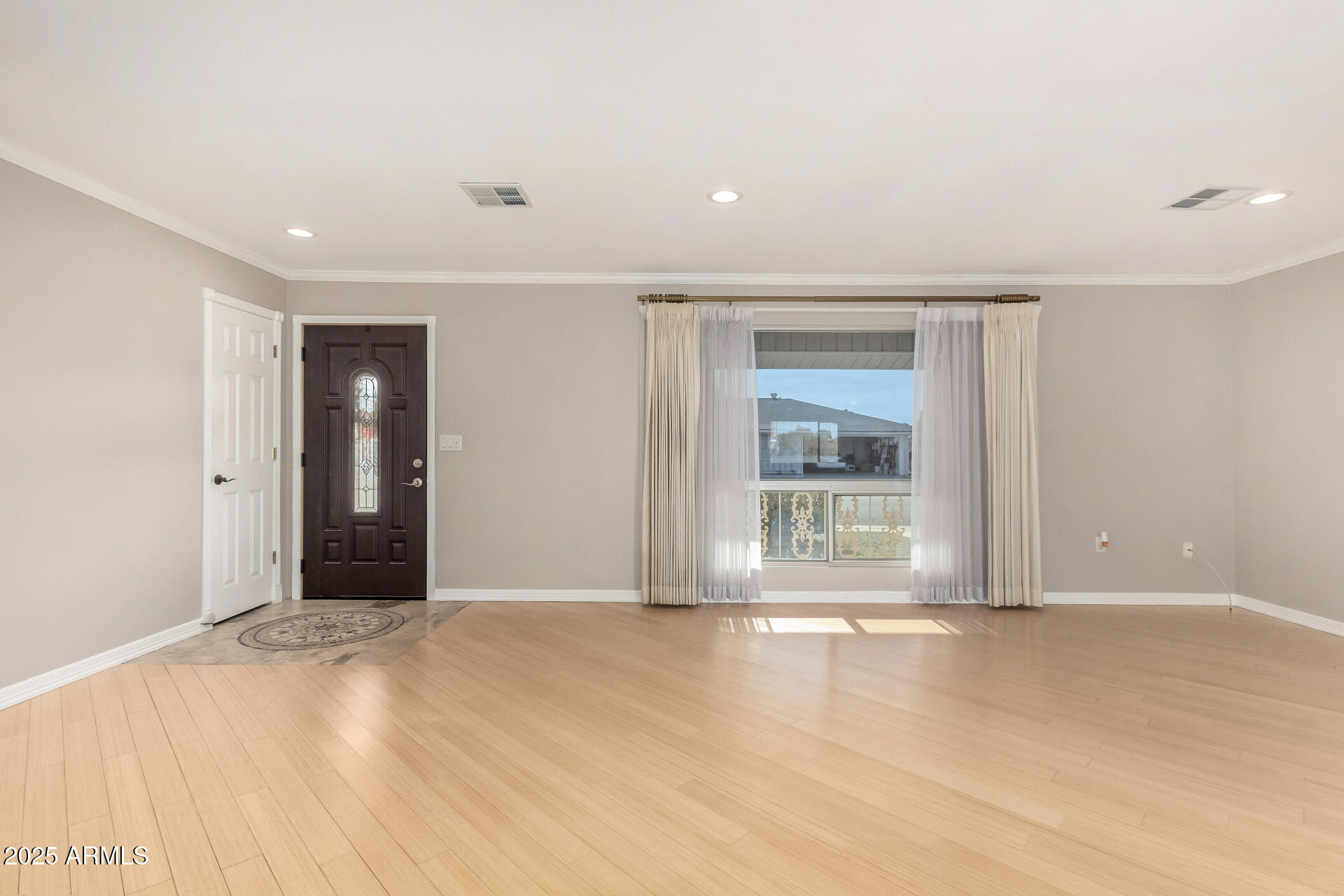 9219 W INDIAN HILLS Drive