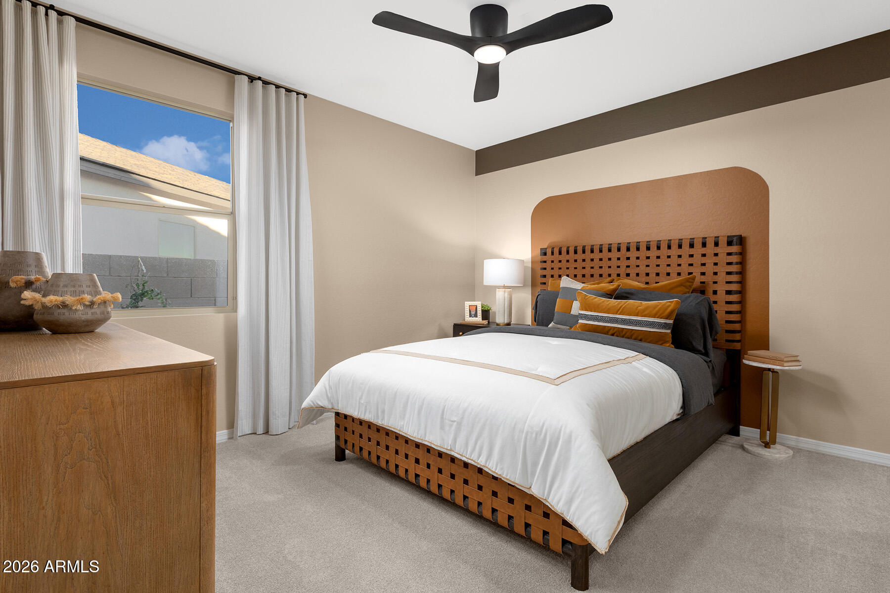 2416 E Dolcetto Drive