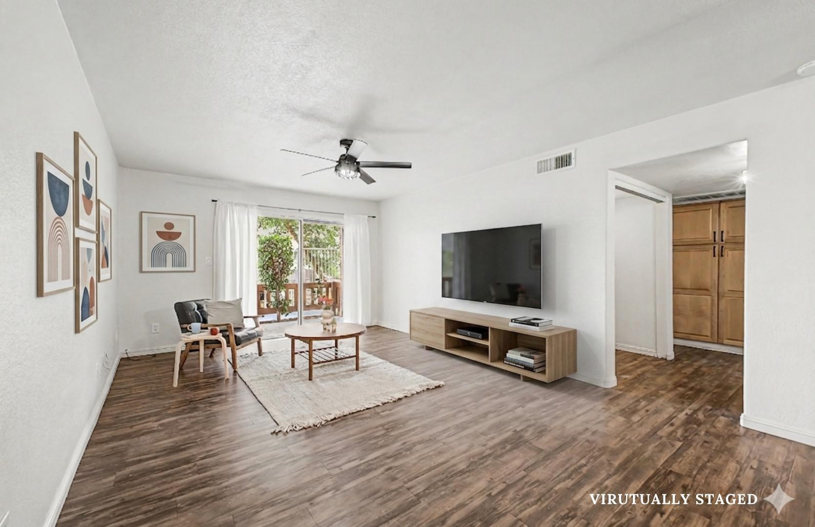 2121 W Royal Palm Road 1097