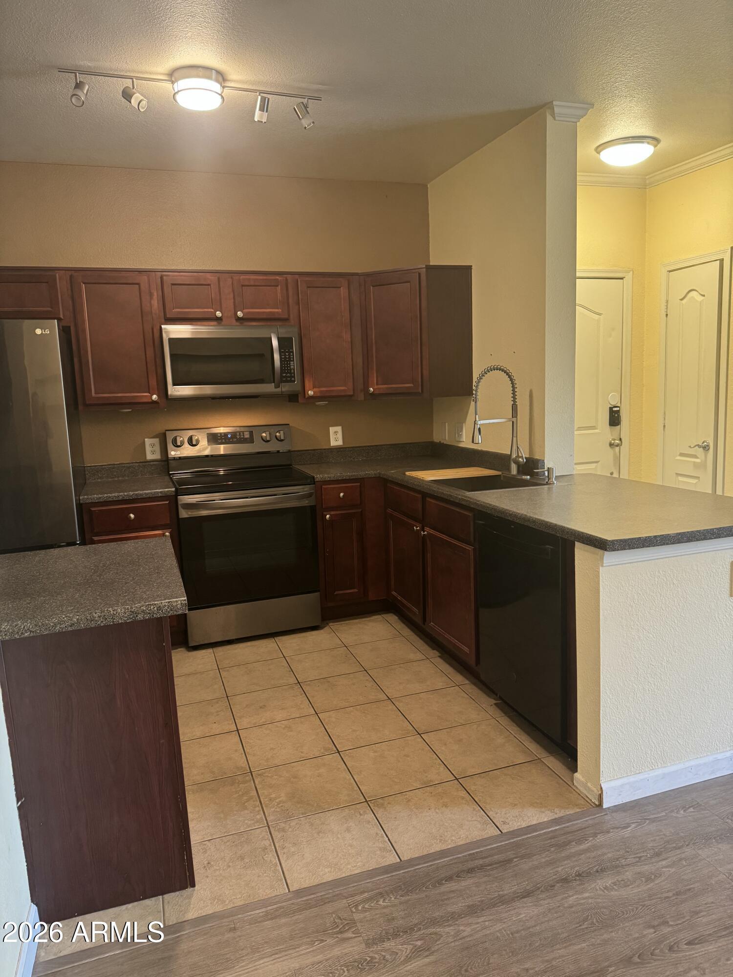 16013 S DESERT FOOTHILLS Parkway 2021