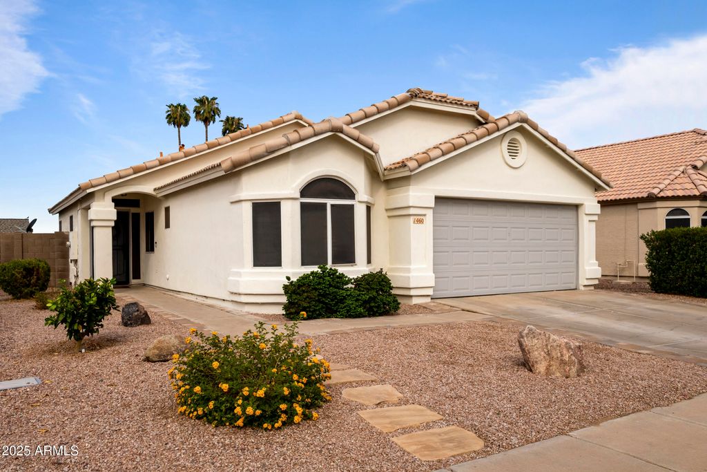 Photo of 1460 N Dakota Street, Chandler, AZ 85225 (MLS # 6921299)