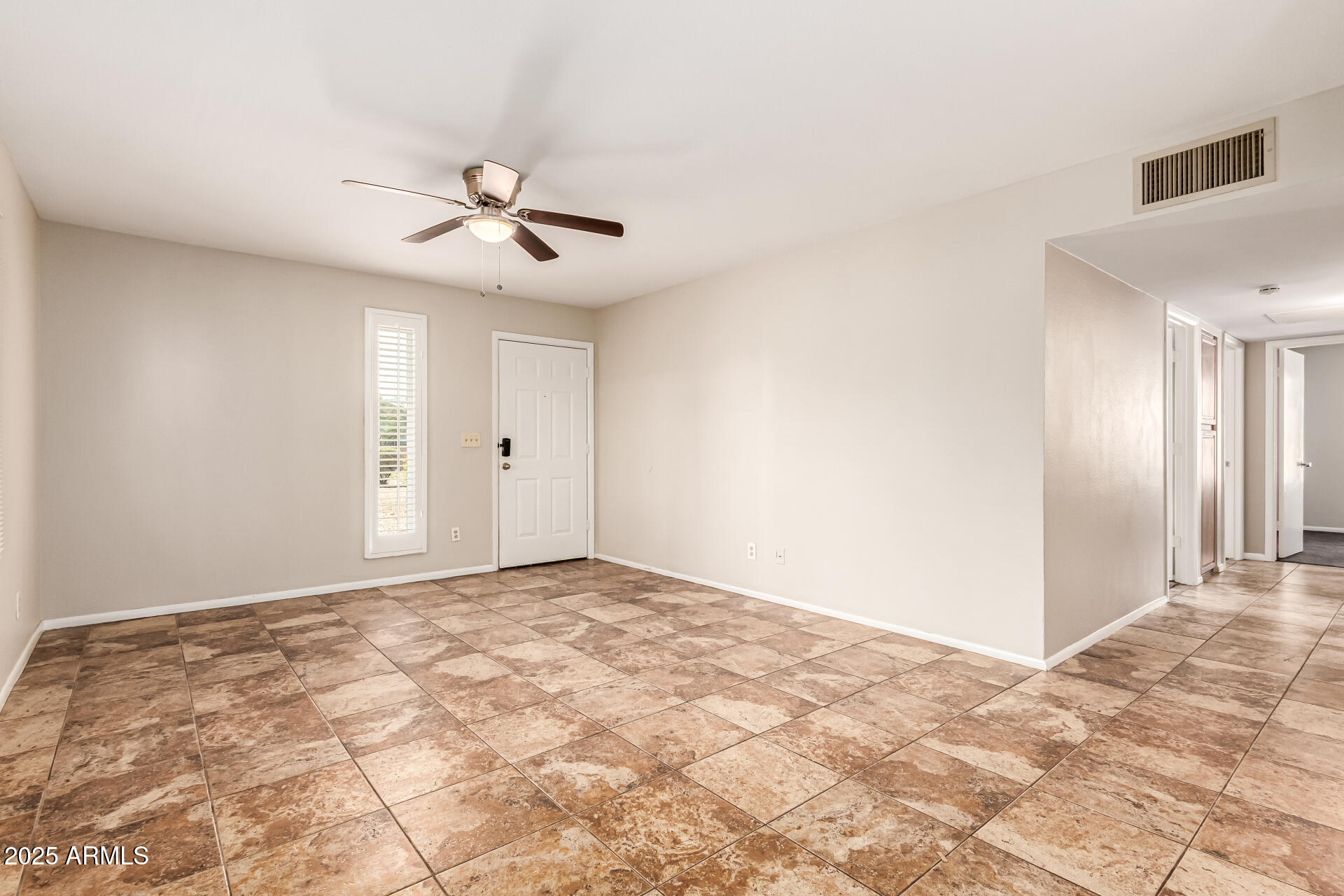 821 E JOAN D ARC Avenue