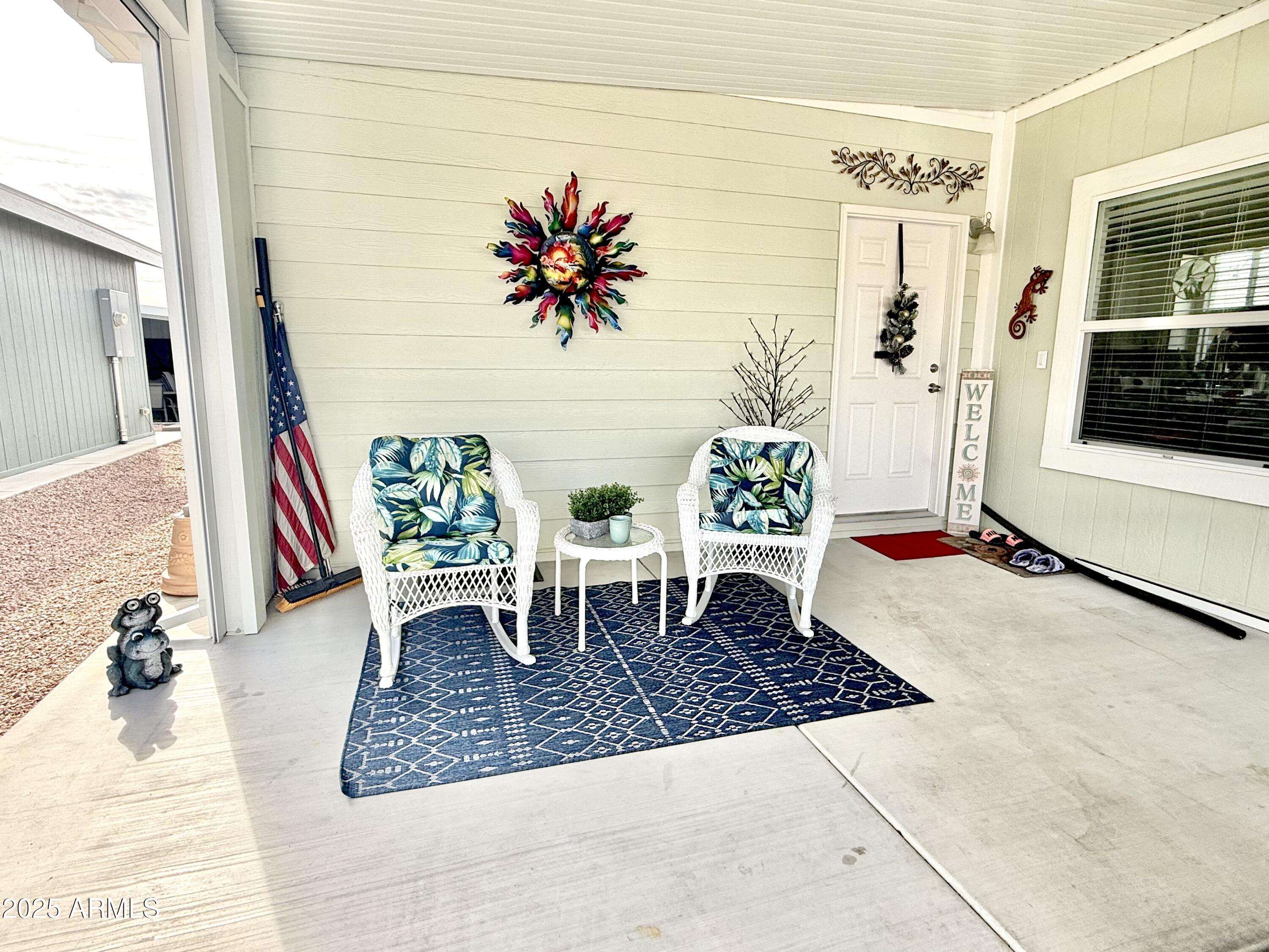 650 N Hawes Road 3215