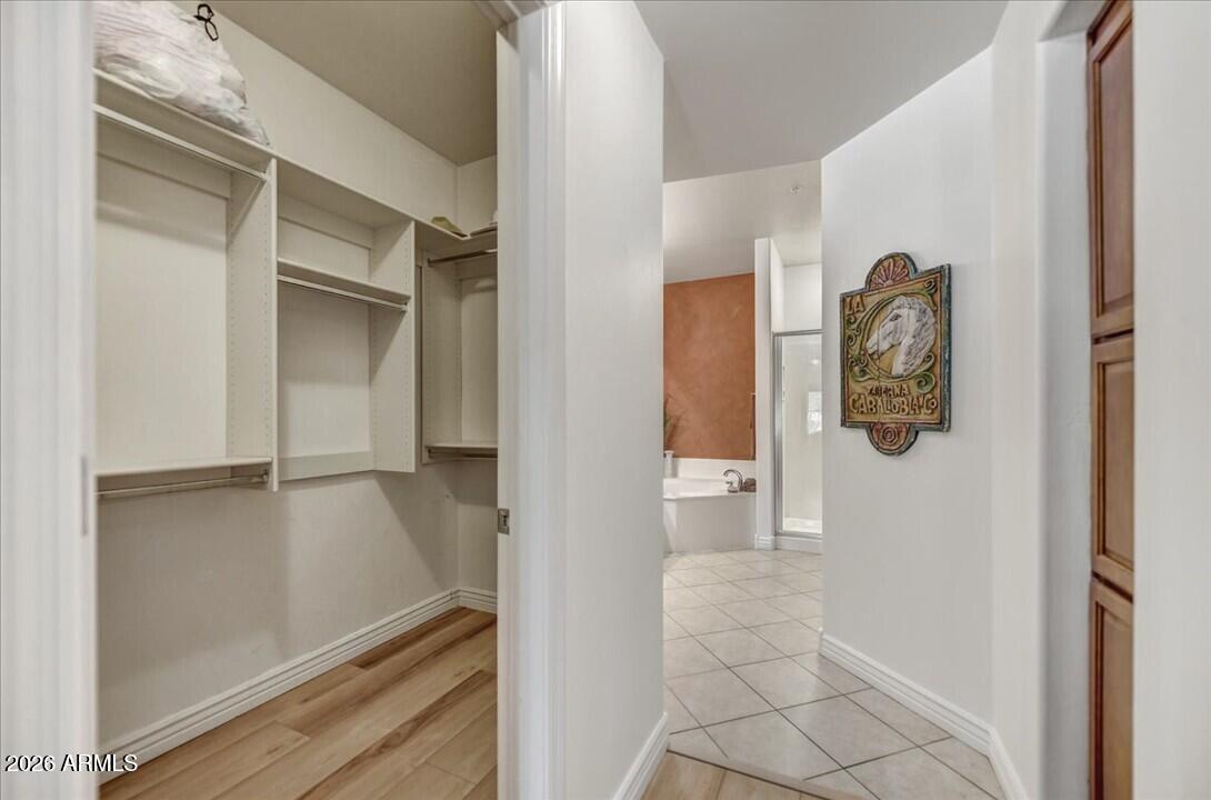5450 E DEER VALLEY Drive 1020