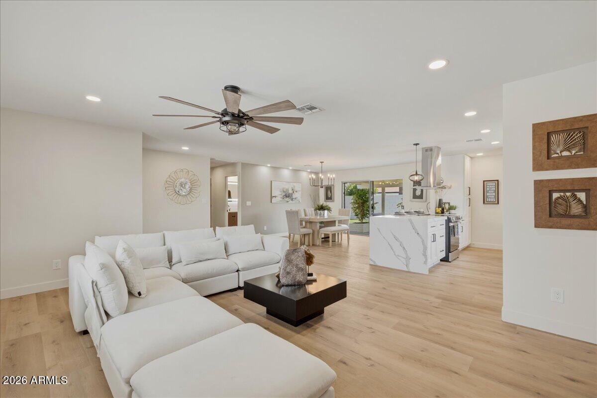 8649 E STARLIGHT Way