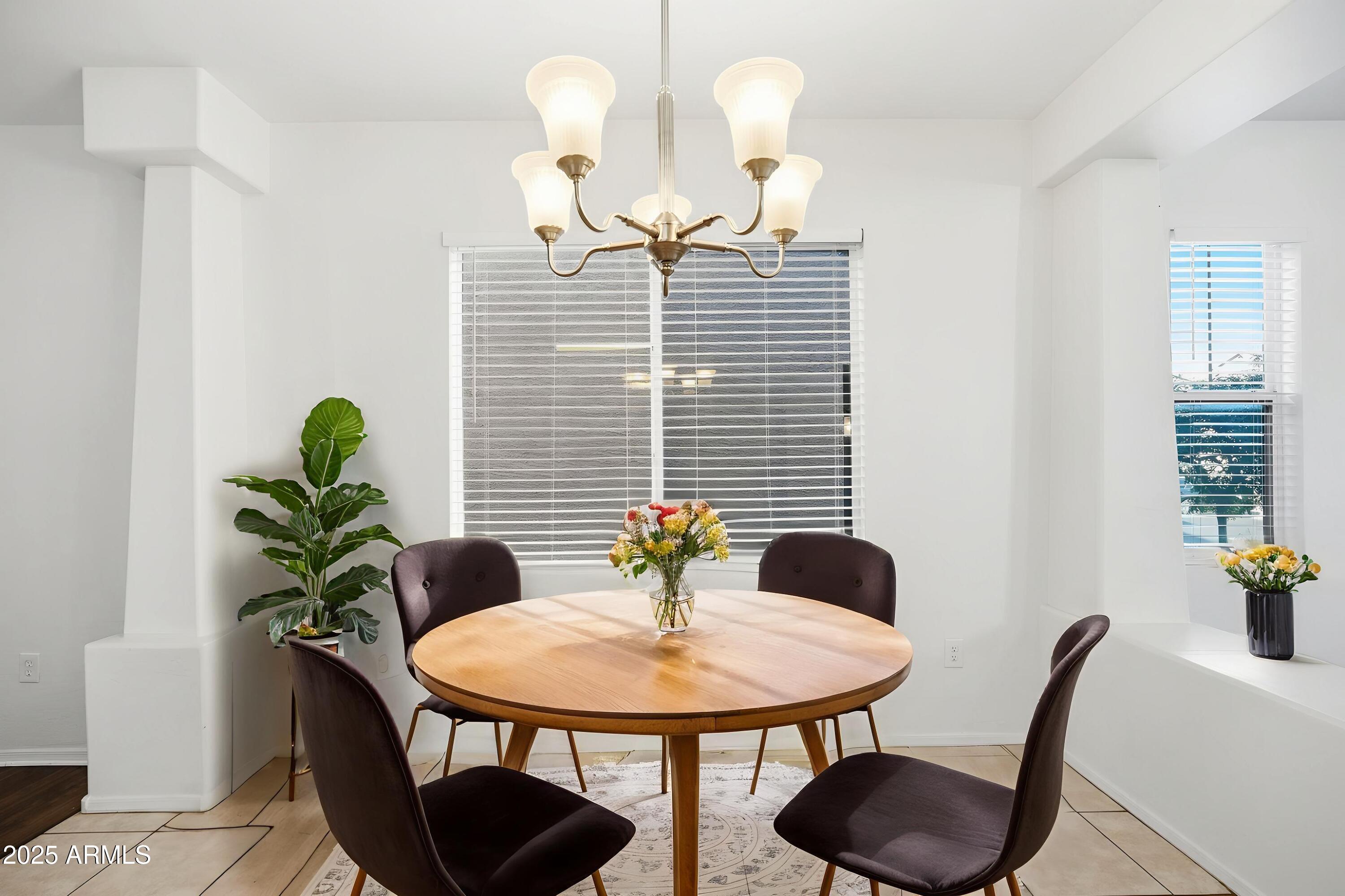 3005 W FERRUCCIO Place