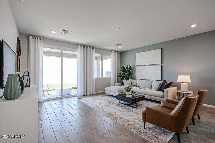 18183 W CALLE LEJOS --