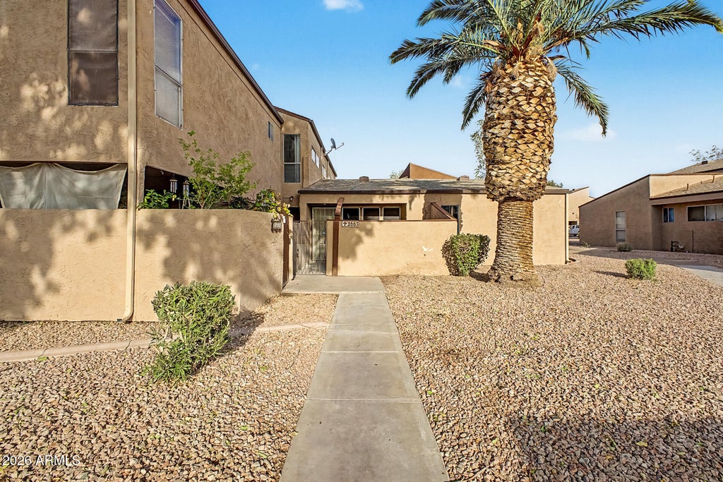 Photo of 2663 E Silk Oak Drive, Tempe, AZ 85288 (MLS # 7081366)