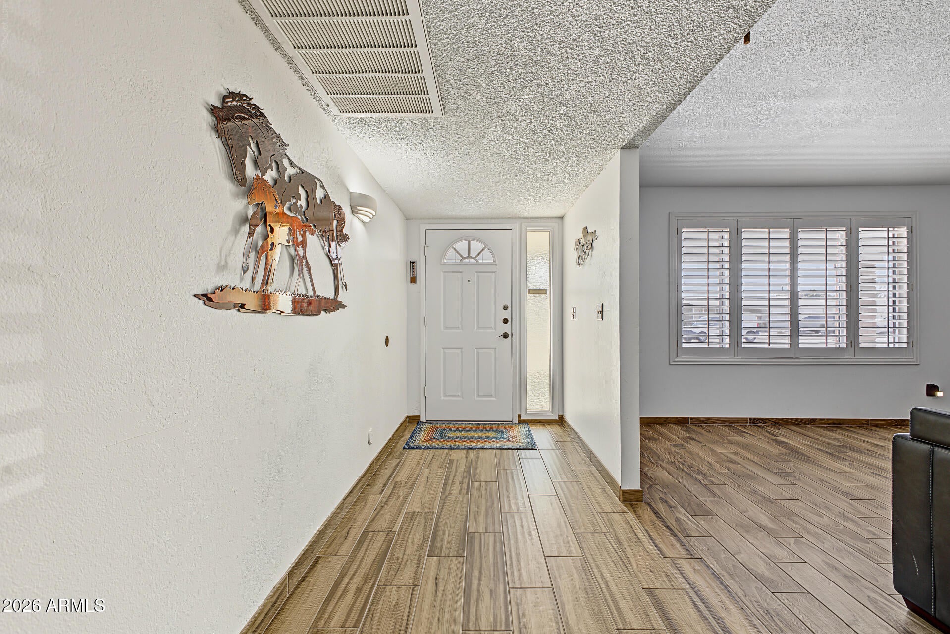 634 E VIA ELENA Street
