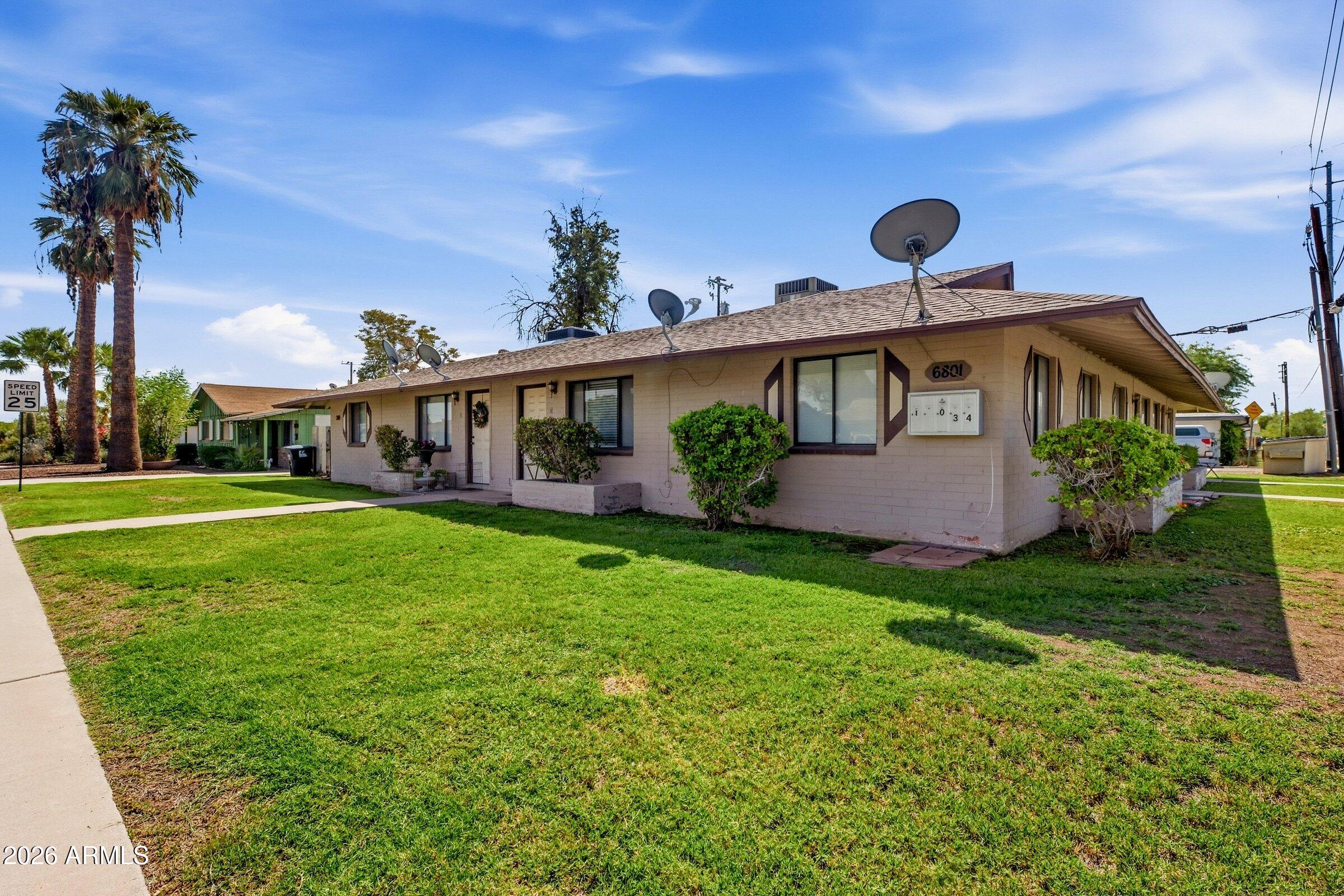 6801 E EARLL Drive
