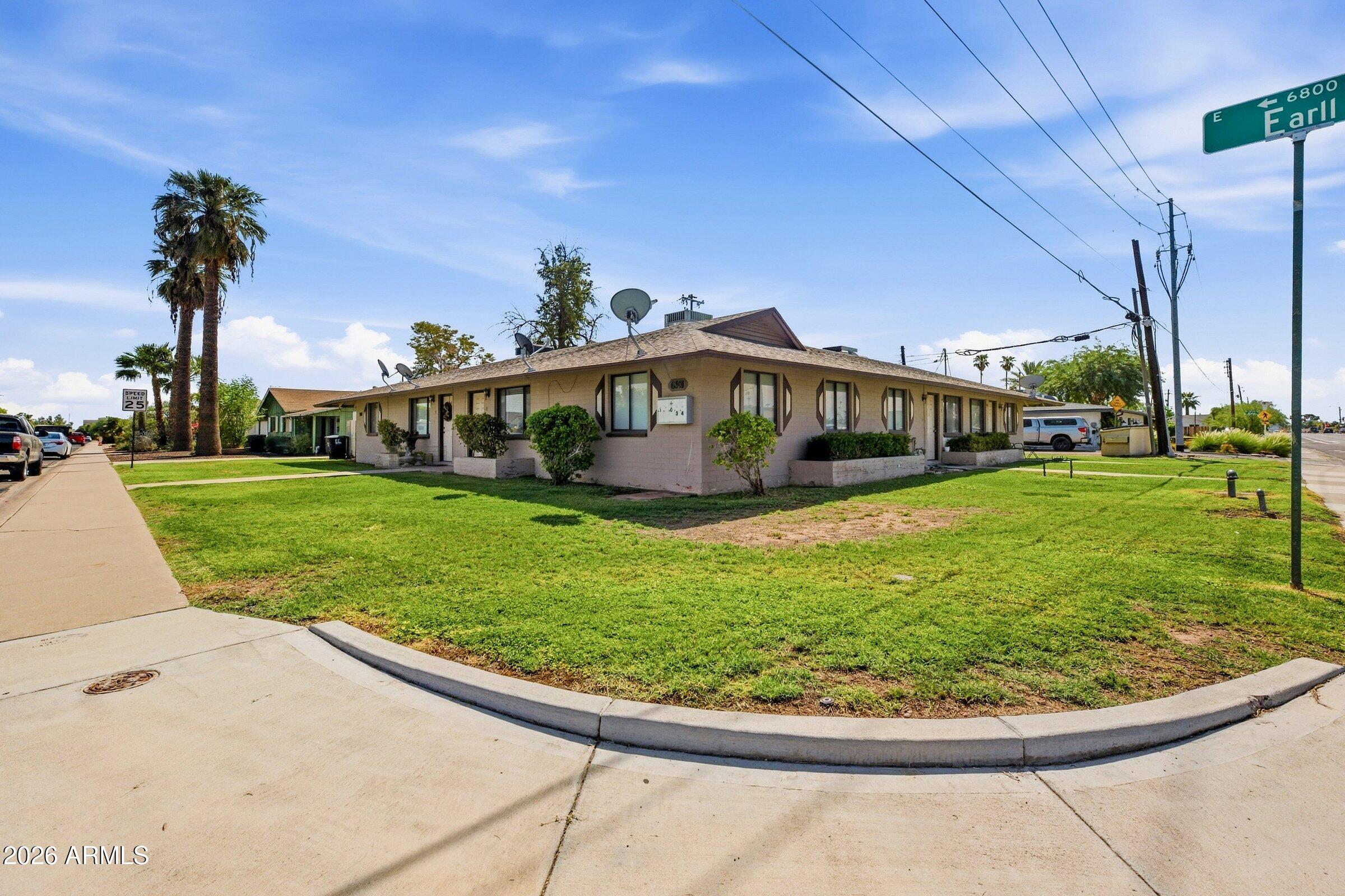 6801 E EARLL Drive