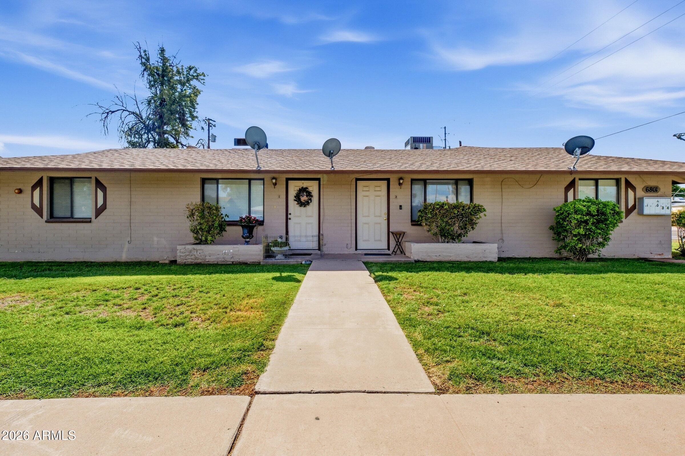 6801 E EARLL Drive
