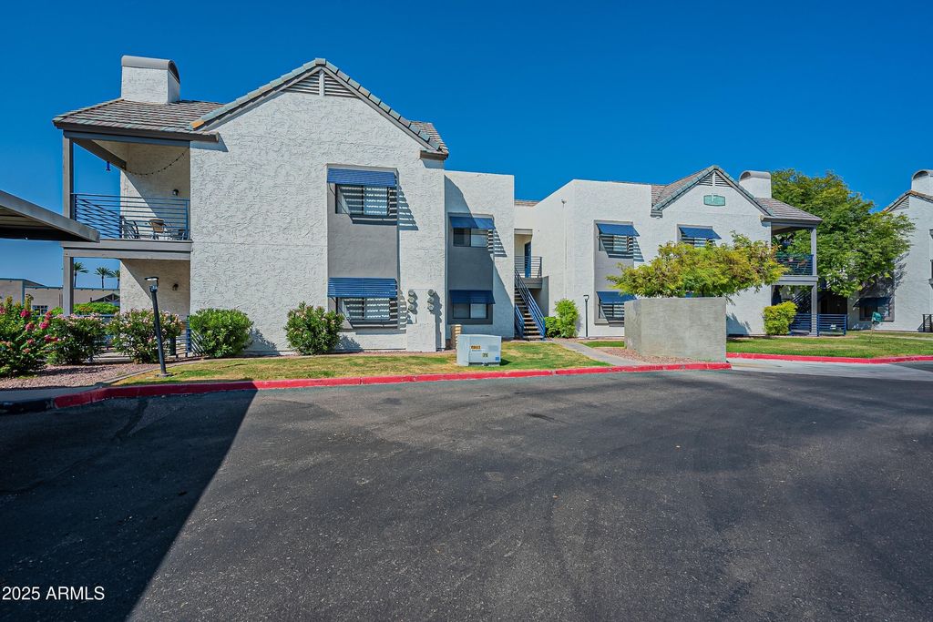 Photo of 855 N Dobson Road #2090, Chandler, AZ 85224 (MLS # 6950958)