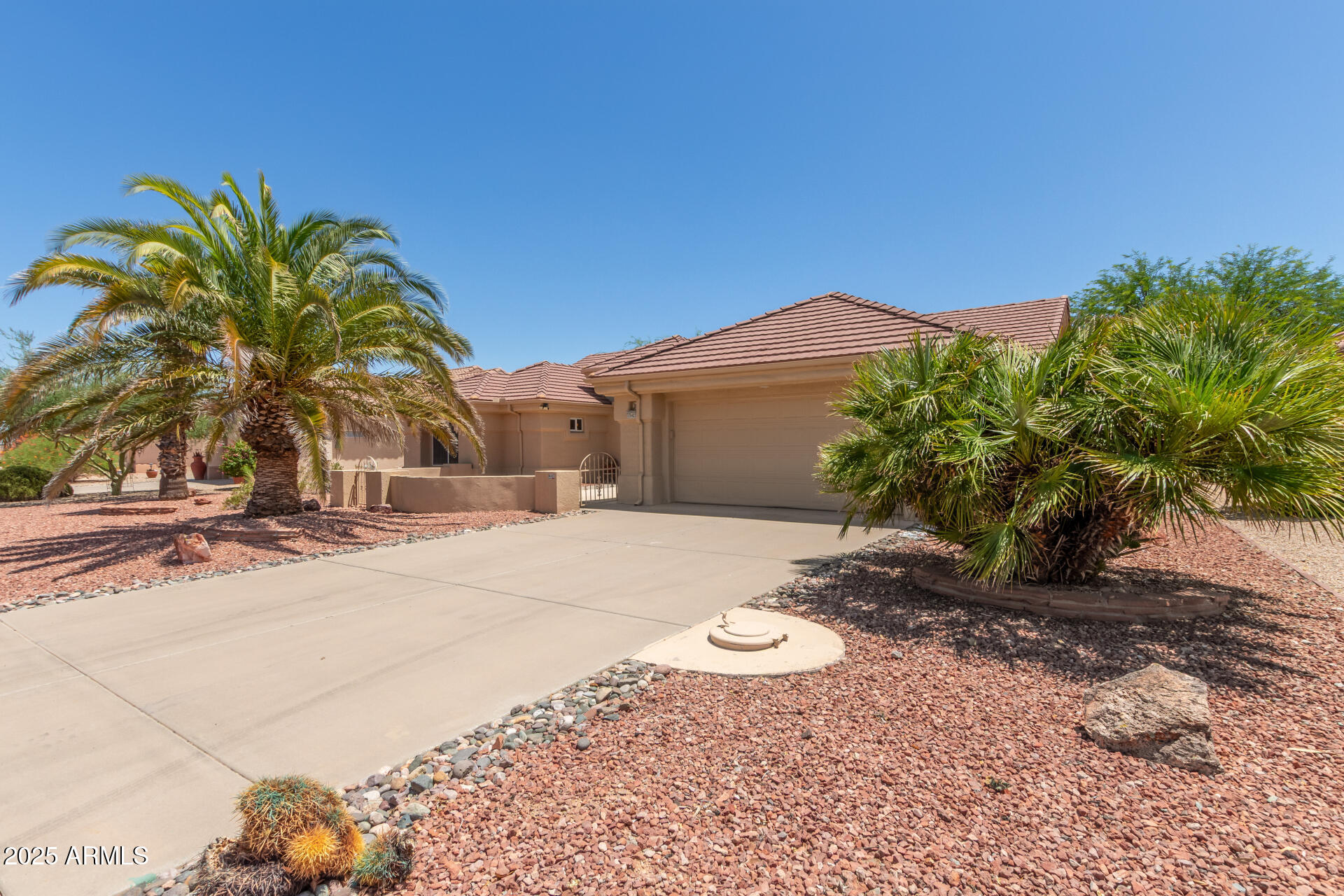 15427 W HERITAGE Drive