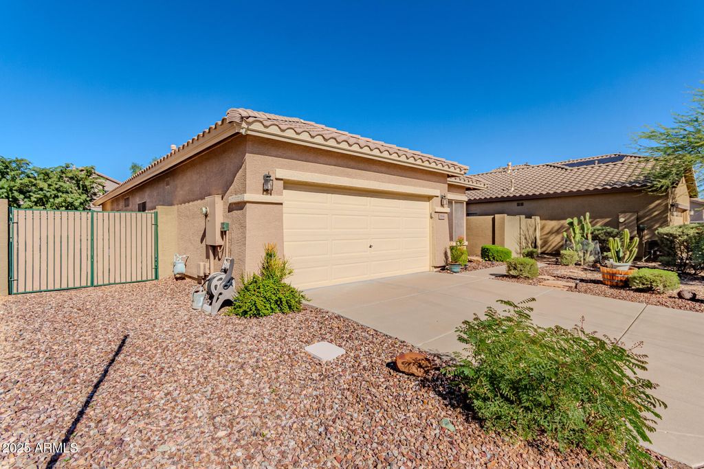 Photo of 3554 W Steinbeck Court, Anthem, AZ 85086 (MLS # 6930079)