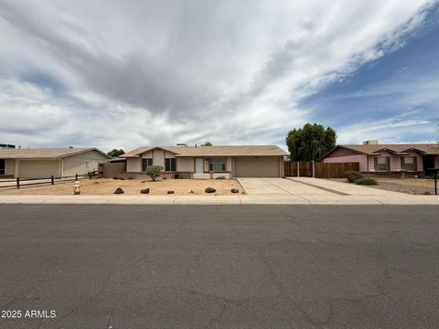 1804 W KRISTAL Way Phoenix AZ 85027