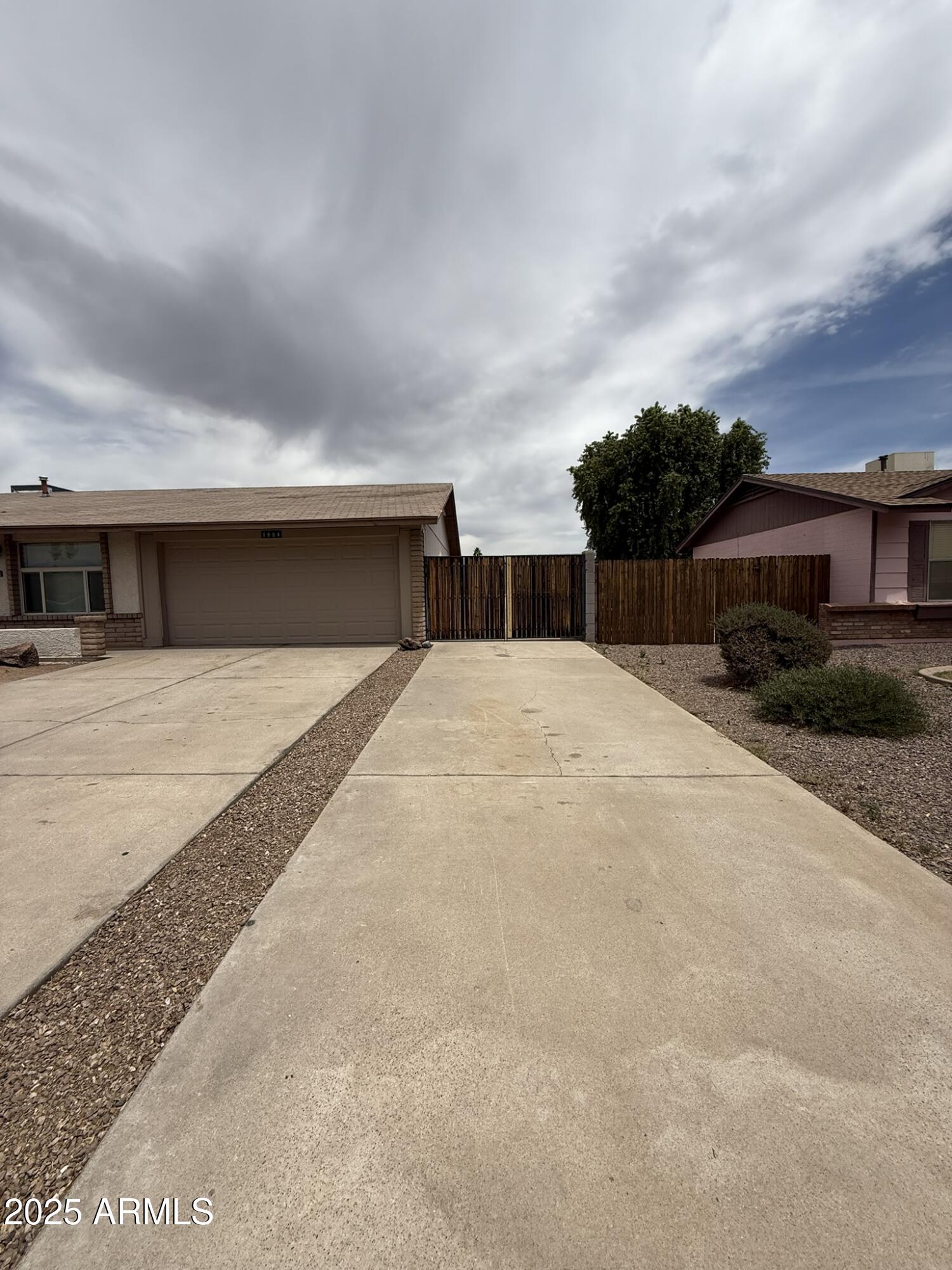 1804 W KRISTAL Way