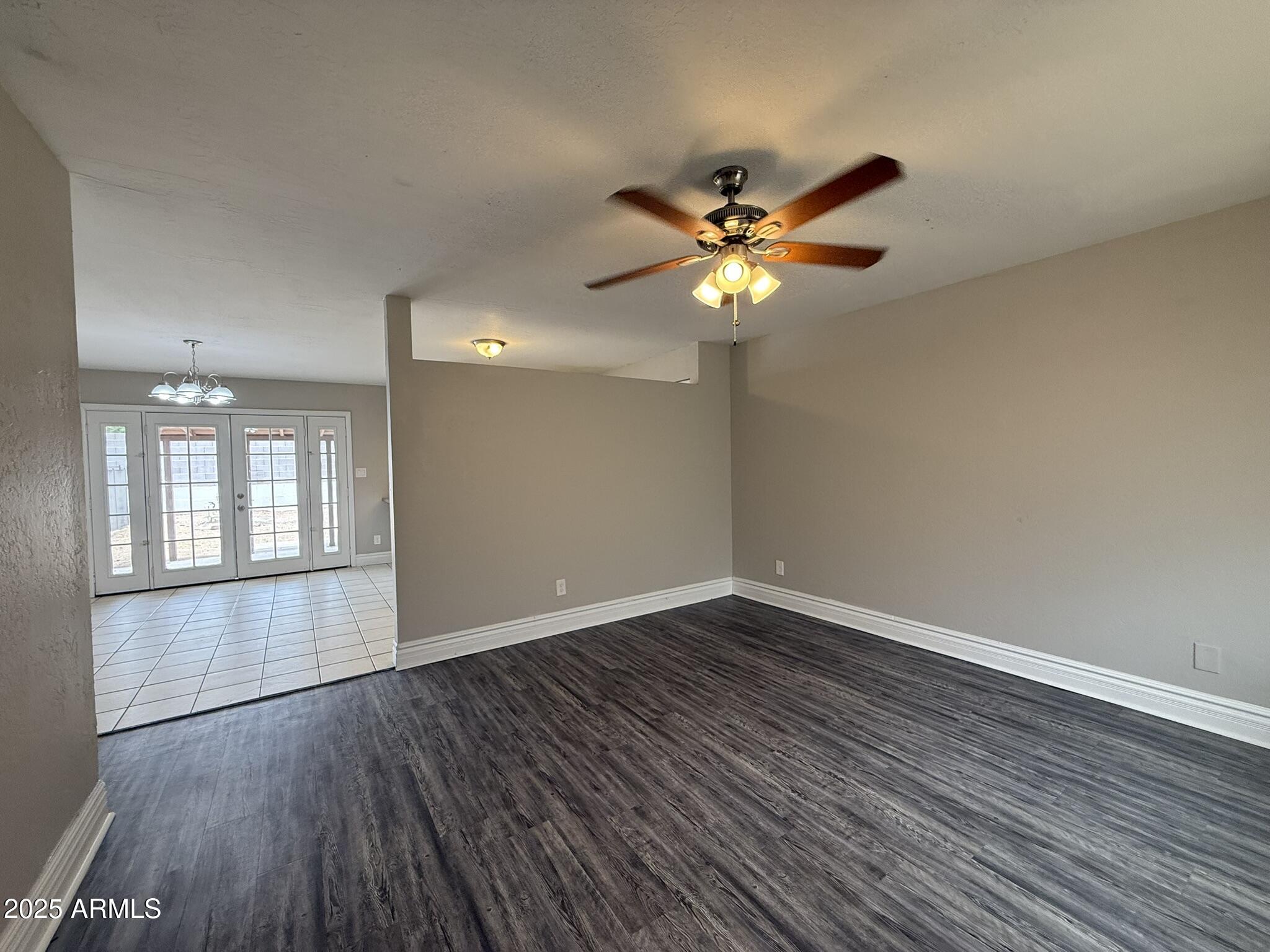 1804 W KRISTAL Way