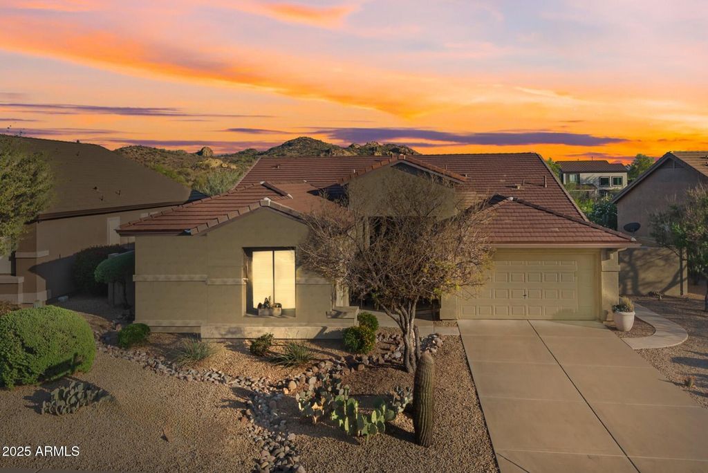 Photo of 7145 E Cuernavaco Way, Gold Canyon, AZ 85118 (MLS # 6931019)