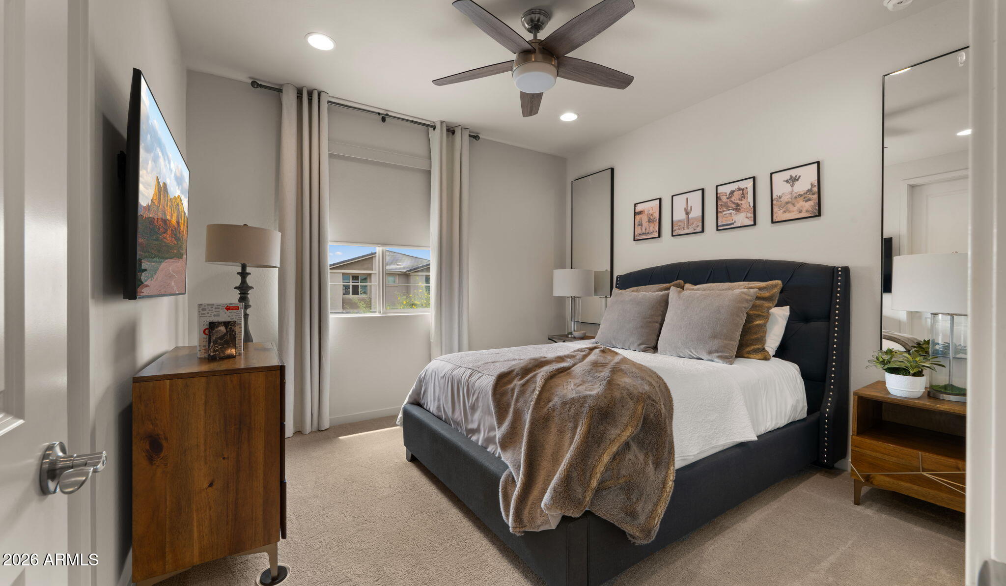 Talinn Desert Ridge - Residential