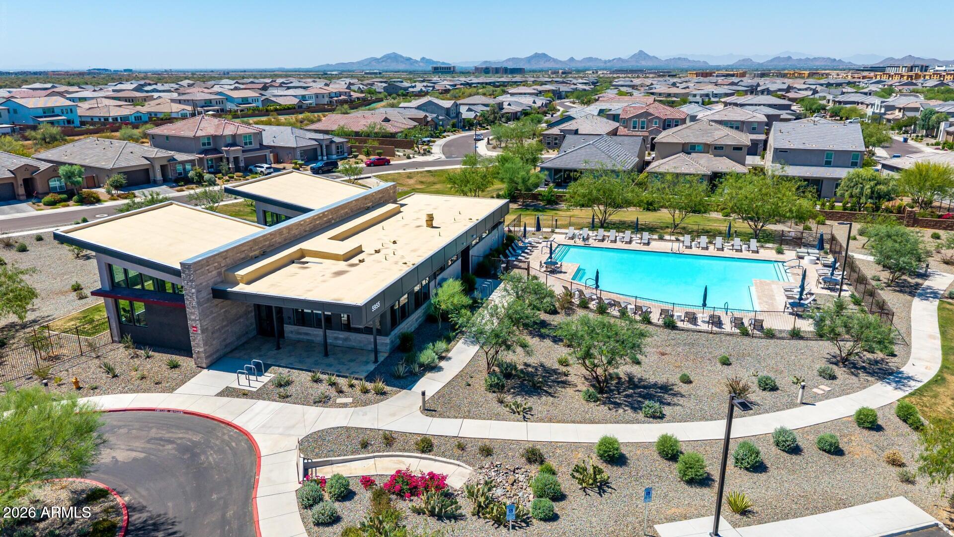 Talinn Desert Ridge - Residential