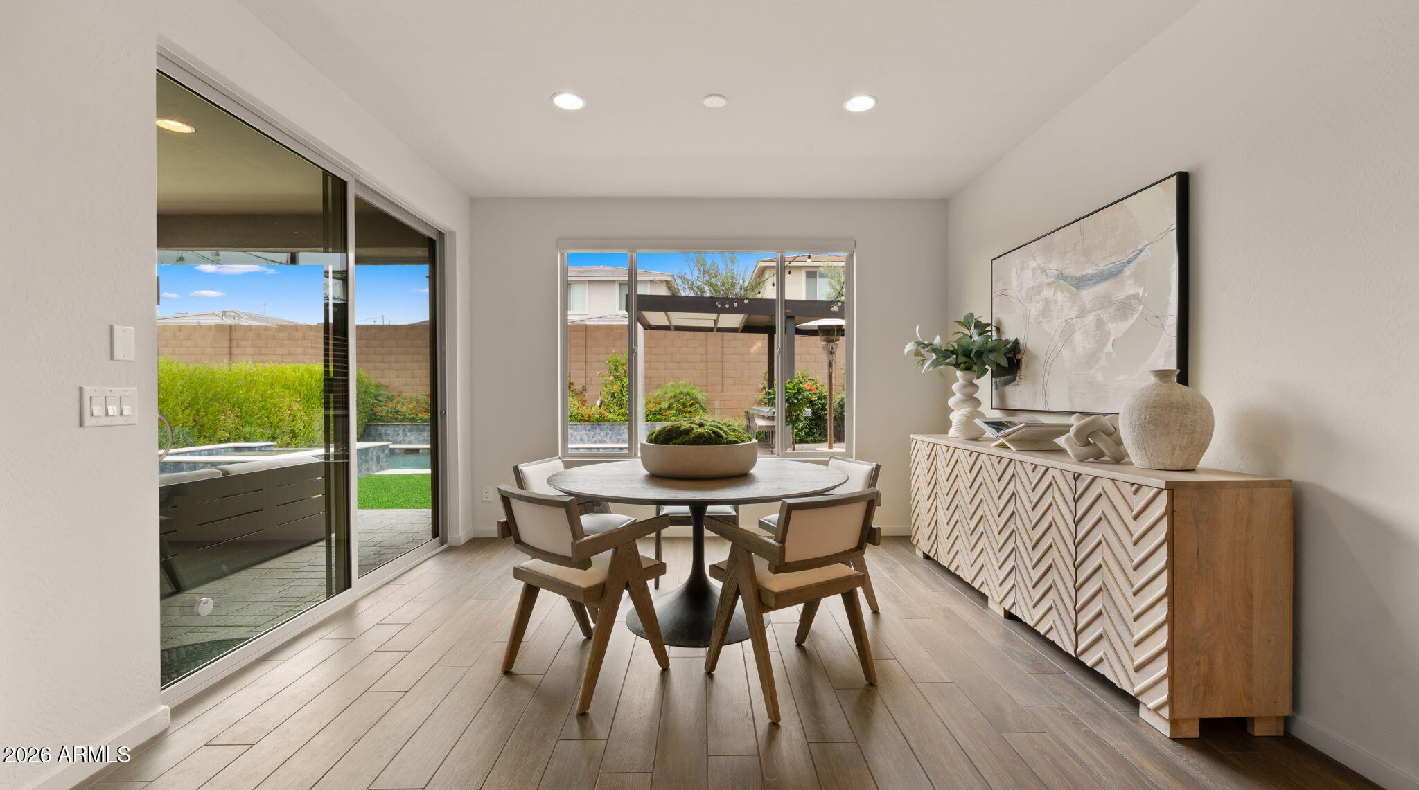 Talinn Desert Ridge - Residential