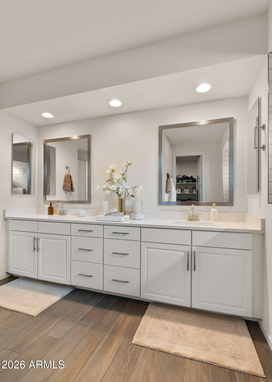 Talinn Desert Ridge - Residential