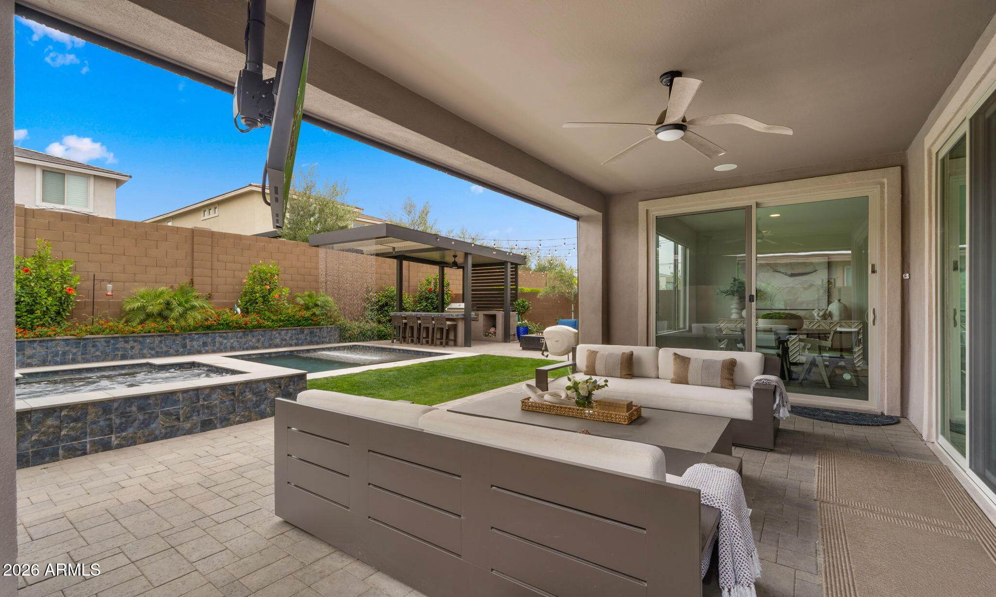 Talinn Desert Ridge - Residential
