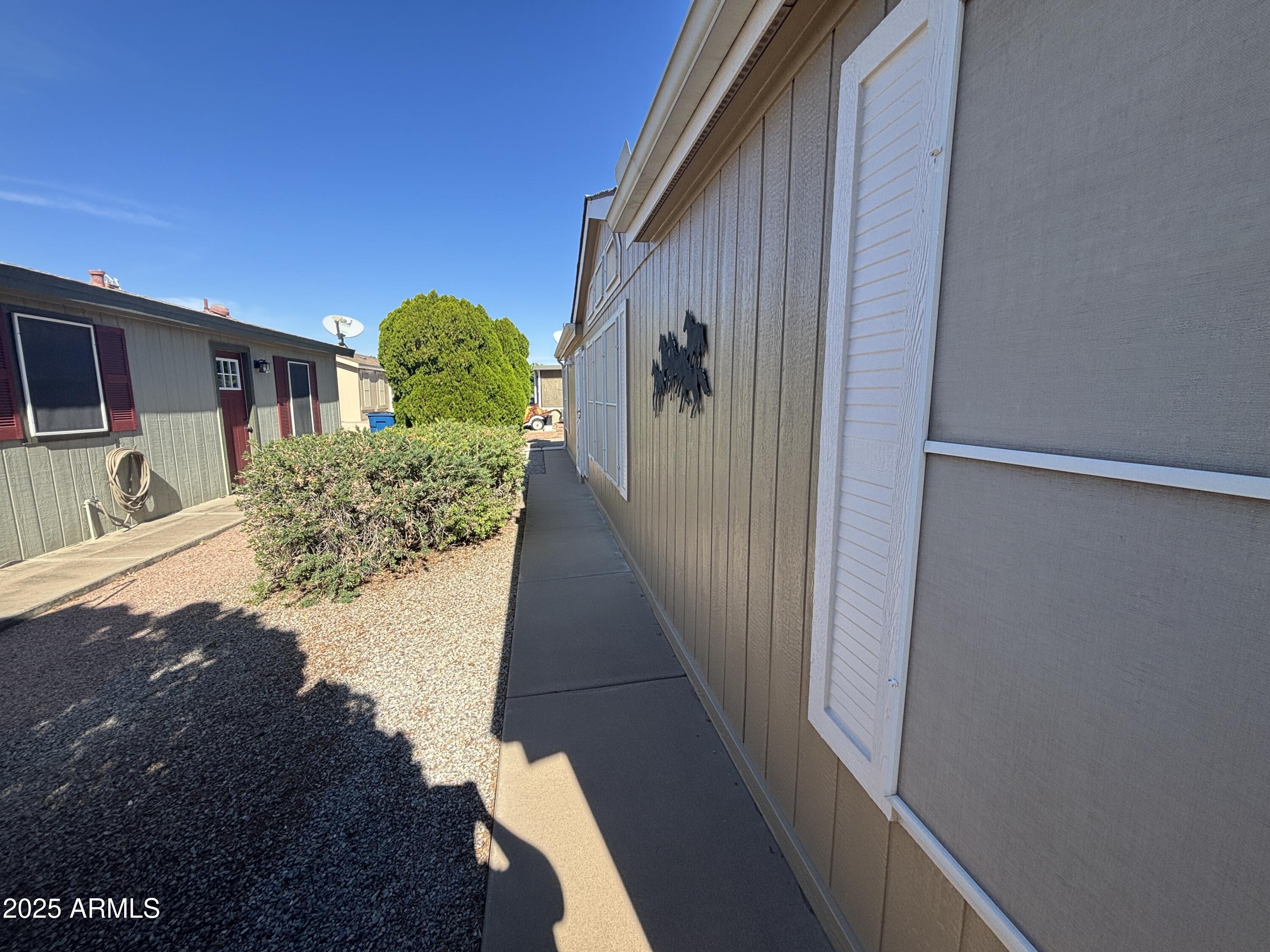 3355 S Cortez Road 28