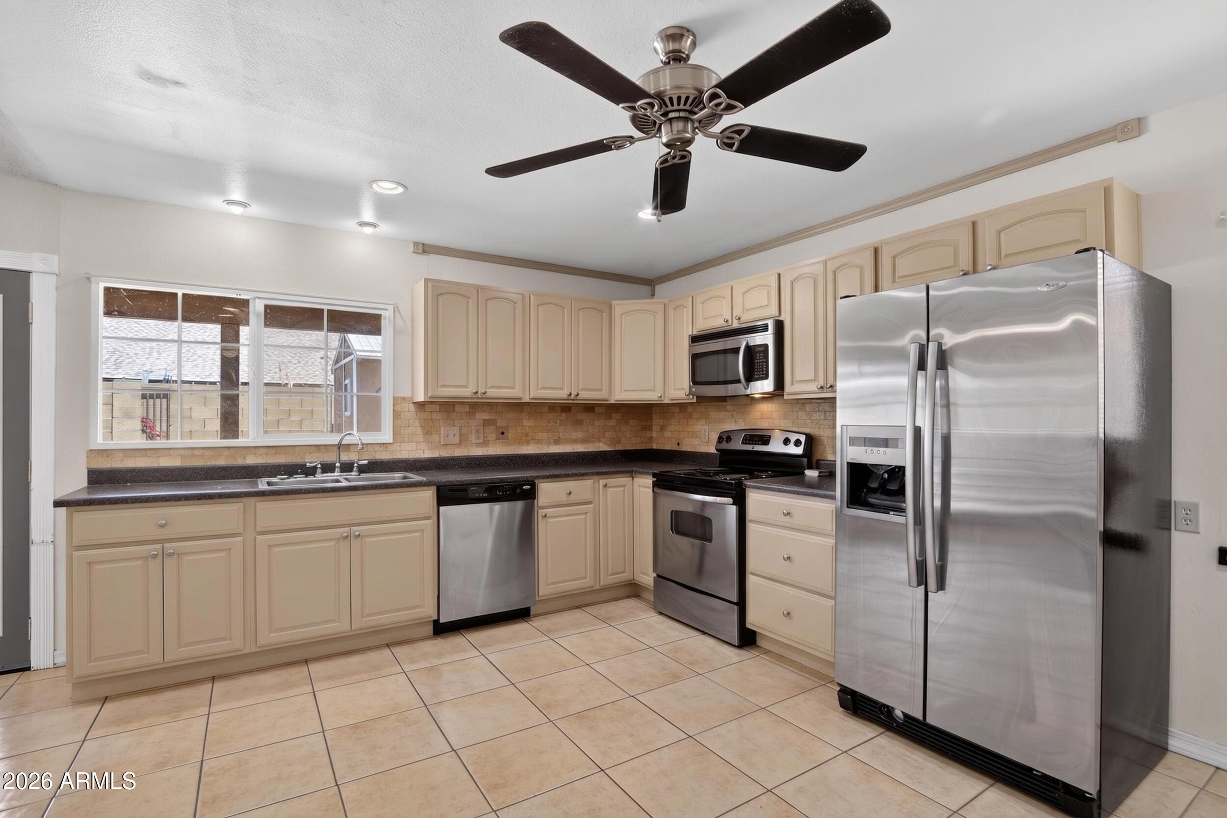 4610 W Laurie Lane