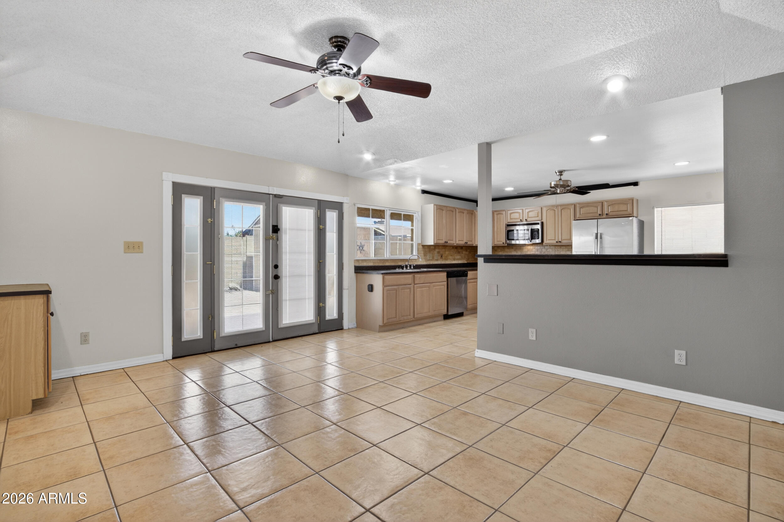 4610 W Laurie Lane
