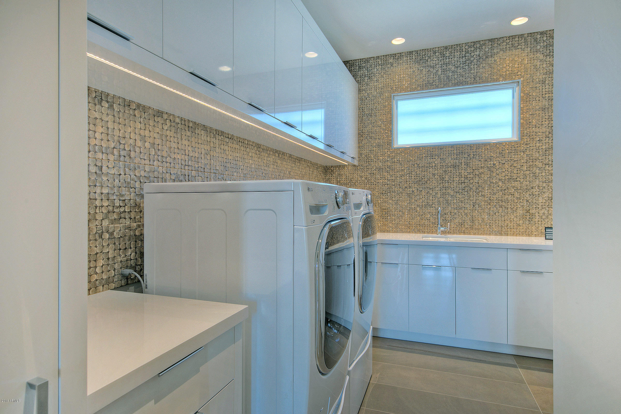 THE VILLAGE AT MOUNTAIN SHADOWS - Residential