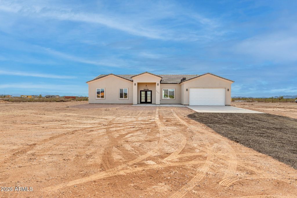 Photo of 37459 W Missouri Avenue, Tonopah, AZ 85354 (MLS # 6989461)