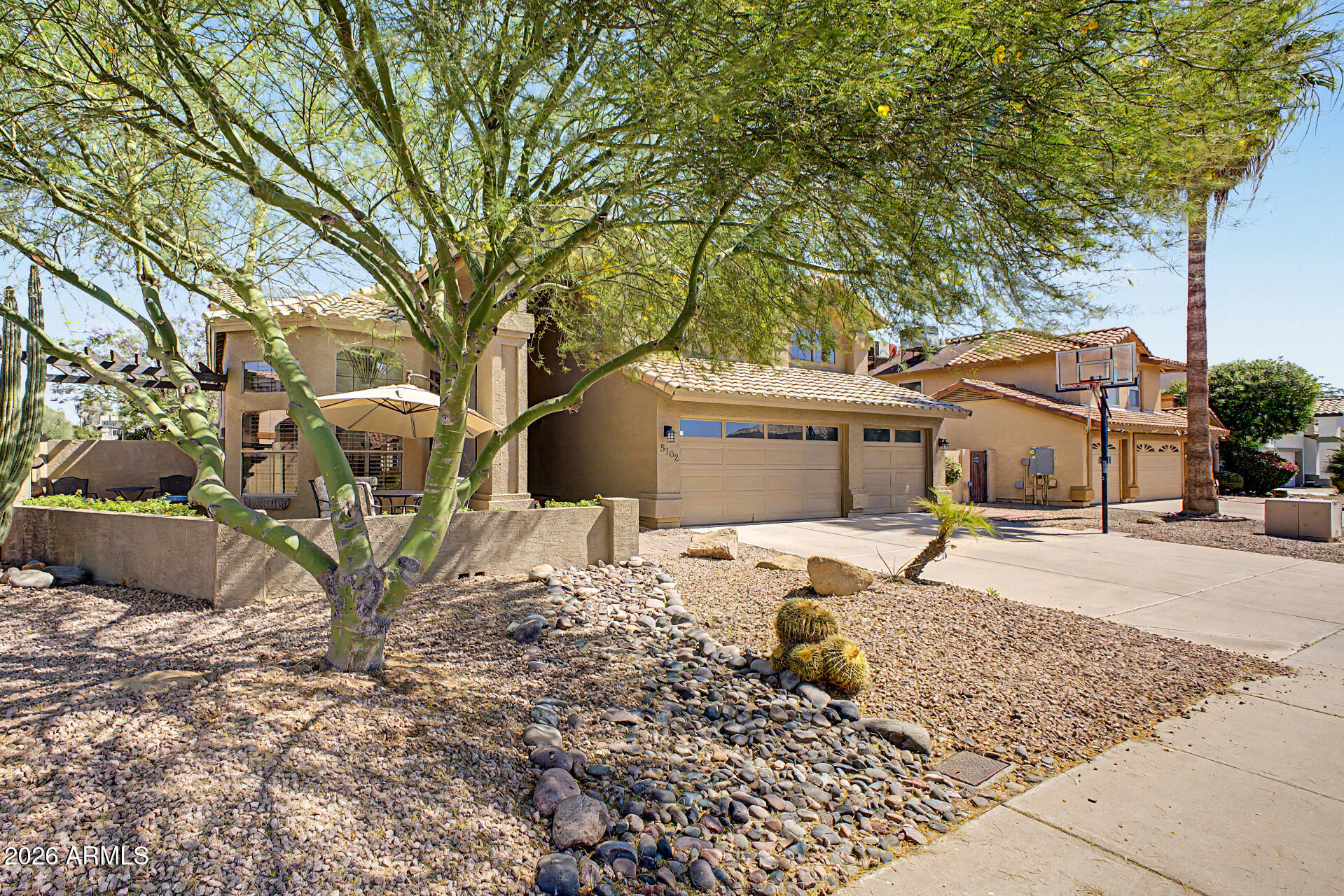 5102 E GRANDVIEW Road