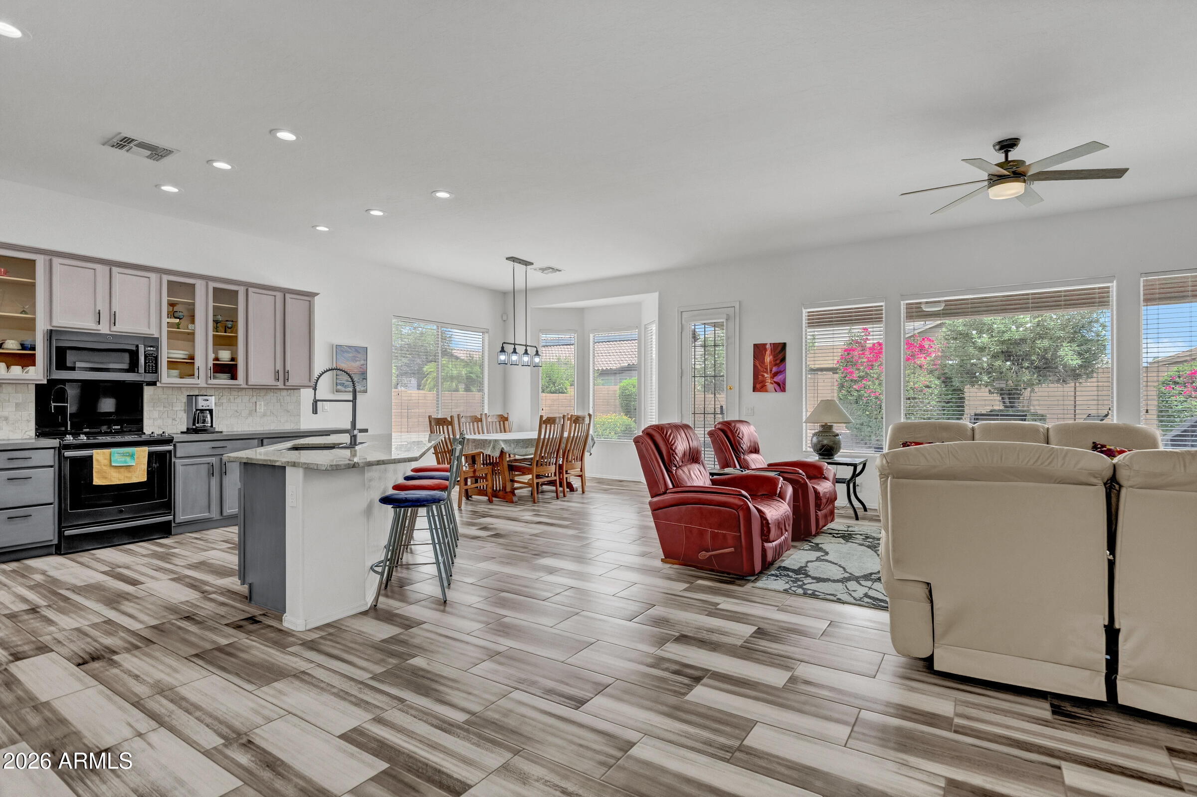 2727 S Drexel --