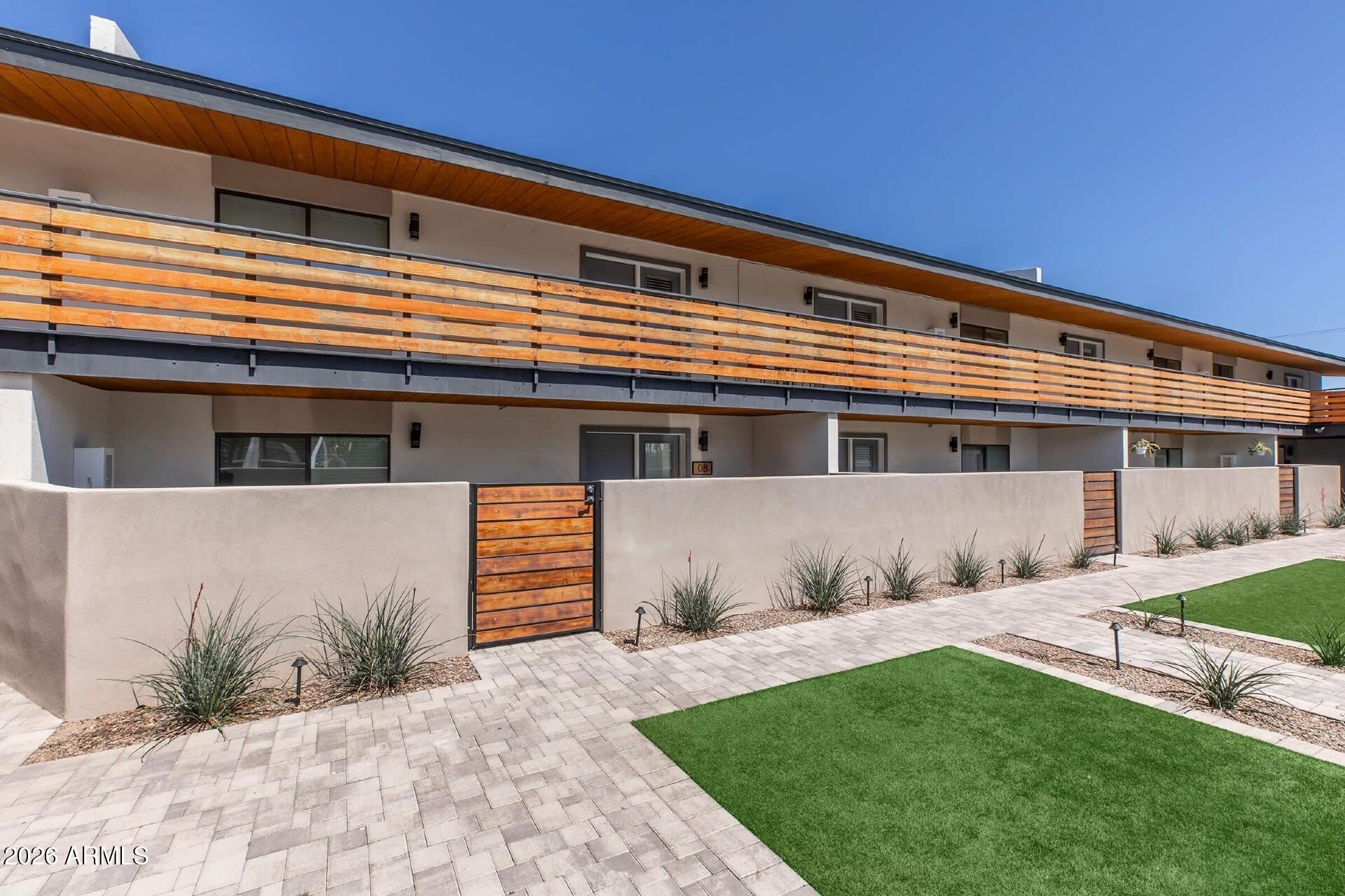 1840 W THOMAS Road 27